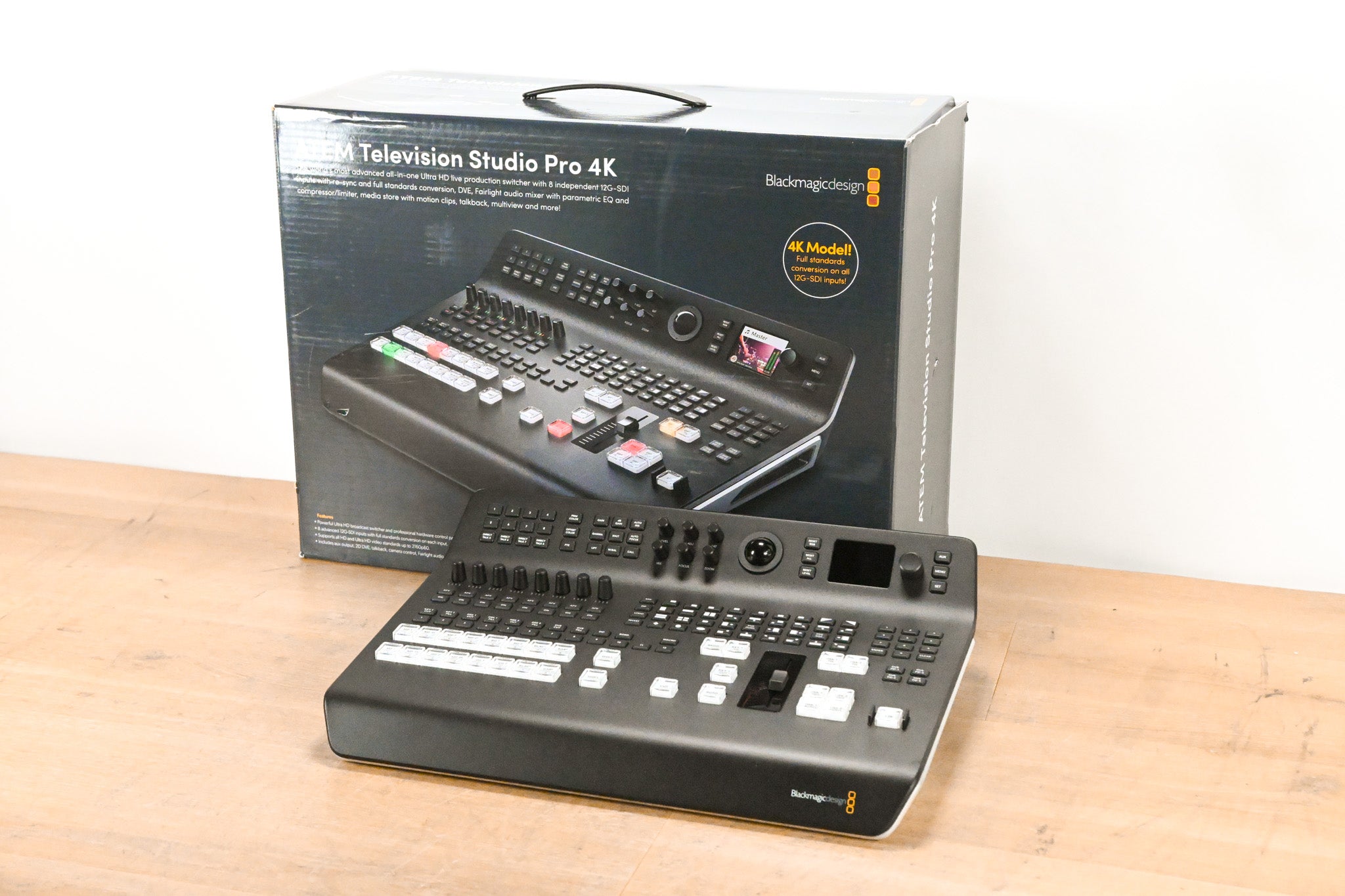 Blackmagic Design ATEM Television Studio Pro 4K