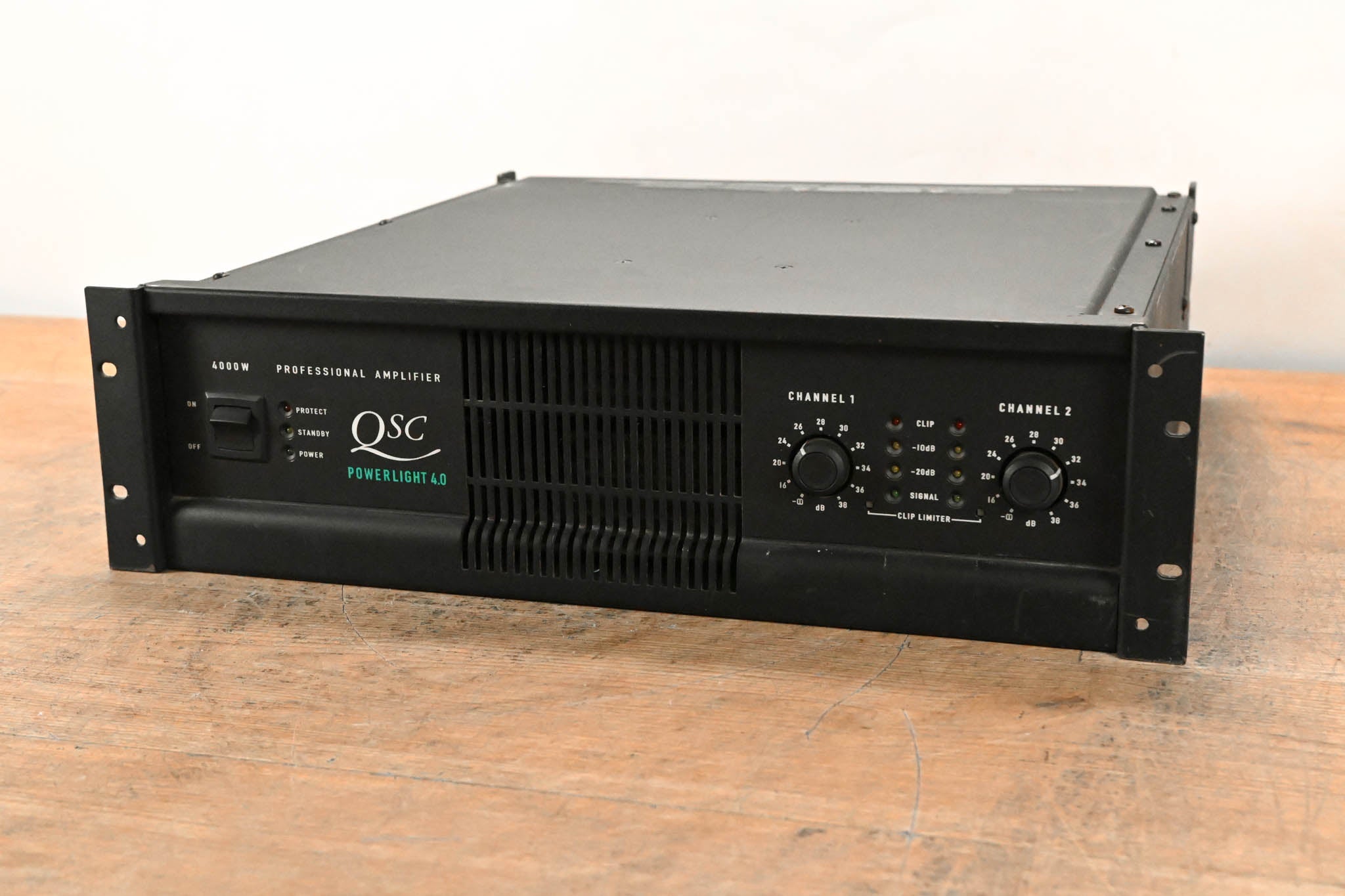 QSC PowerLight 4.0 2-Channel Power Amplifier