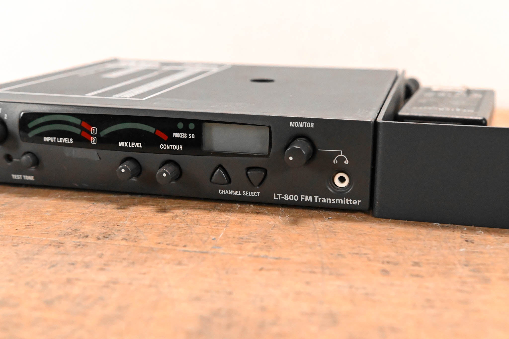 Listen Technologies LT-800-072 Stationary RF Transmitter