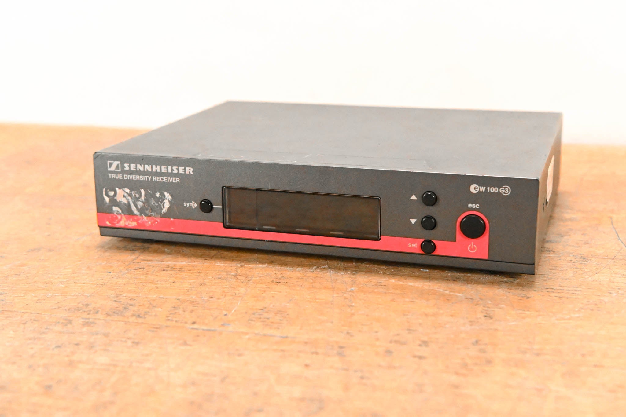 Sennheiser EM 100 G3 Wireless Receiver - 626-668 MHz (NO POWER SUPPLY)