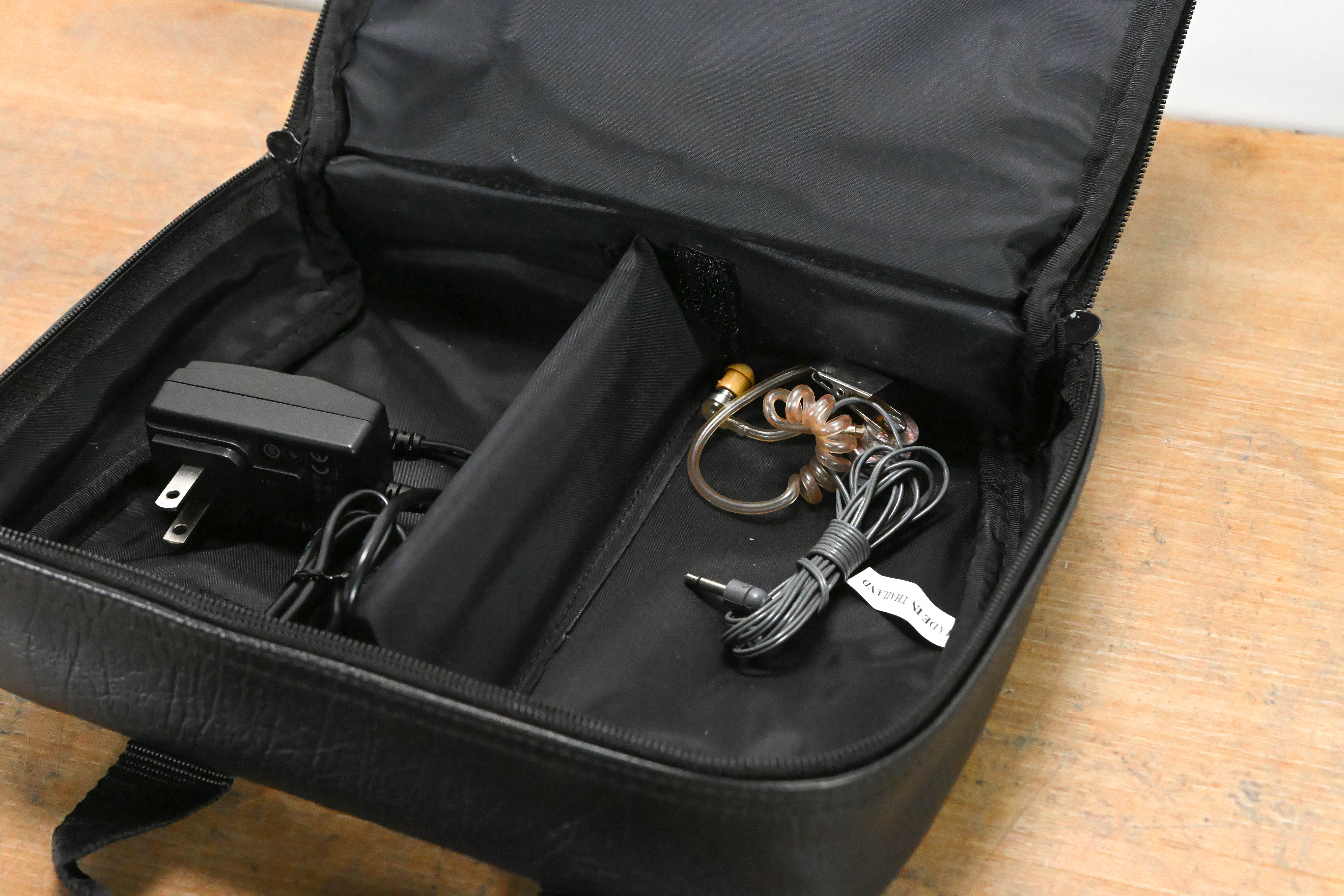 Lectrosonics IFBT4 IFB Transmitter & R1a Receiver Block 22 w/ Case