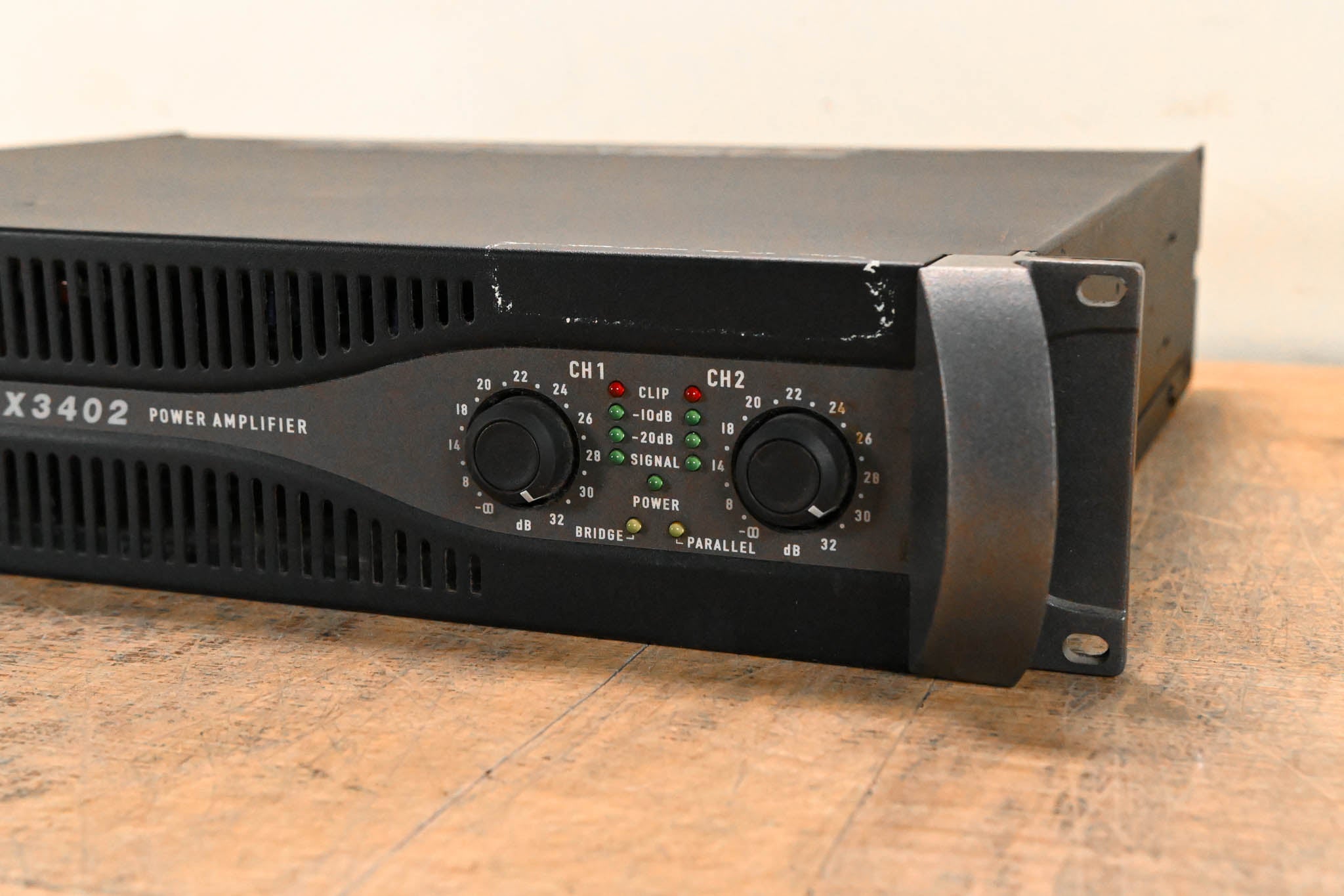 QSC PLX3402 2-Channel Power Amplifier