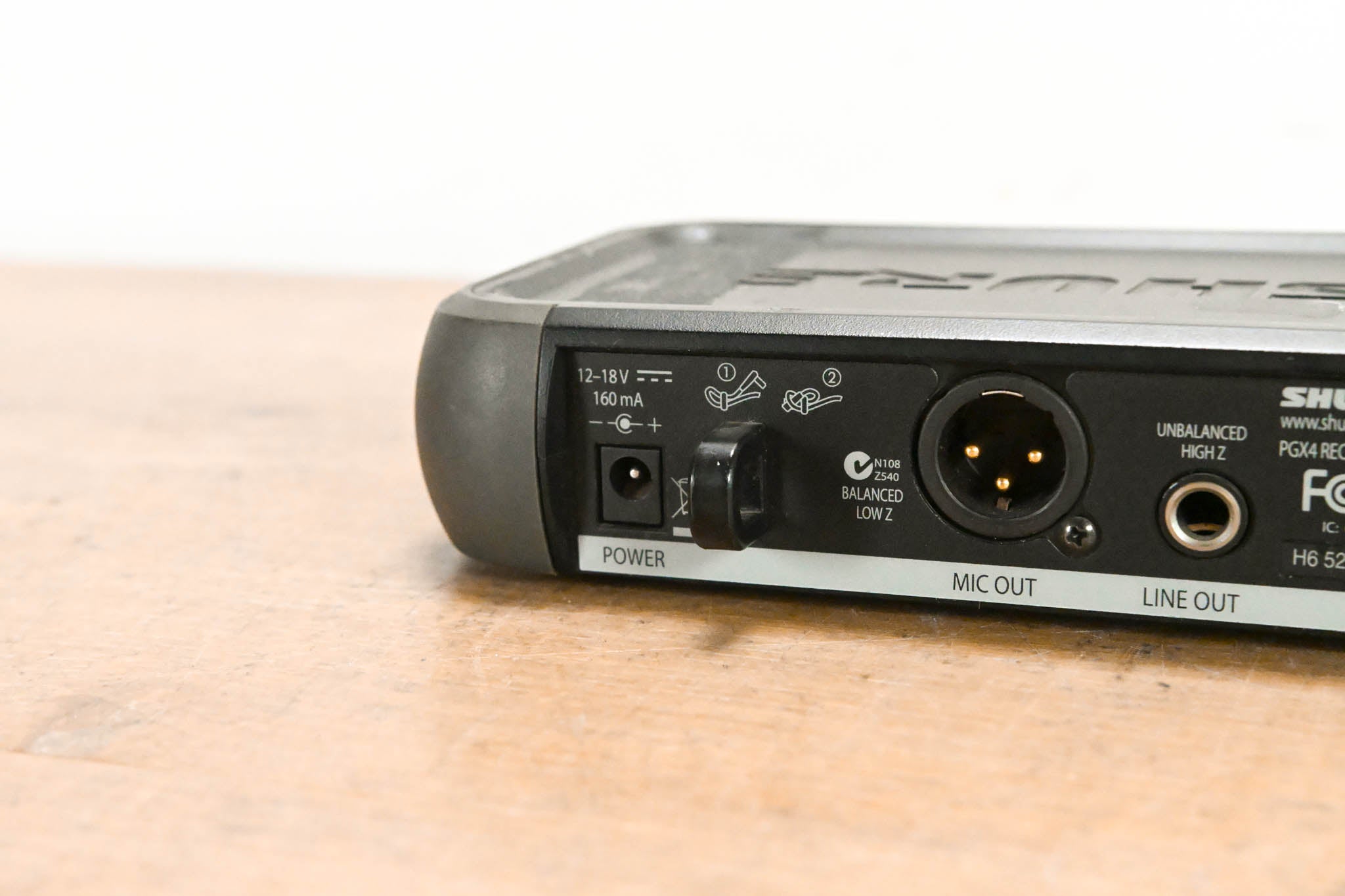 Shure PGX24/SM58 Handheld Wireless System - H6 Band (NO POWER SUPPLY)