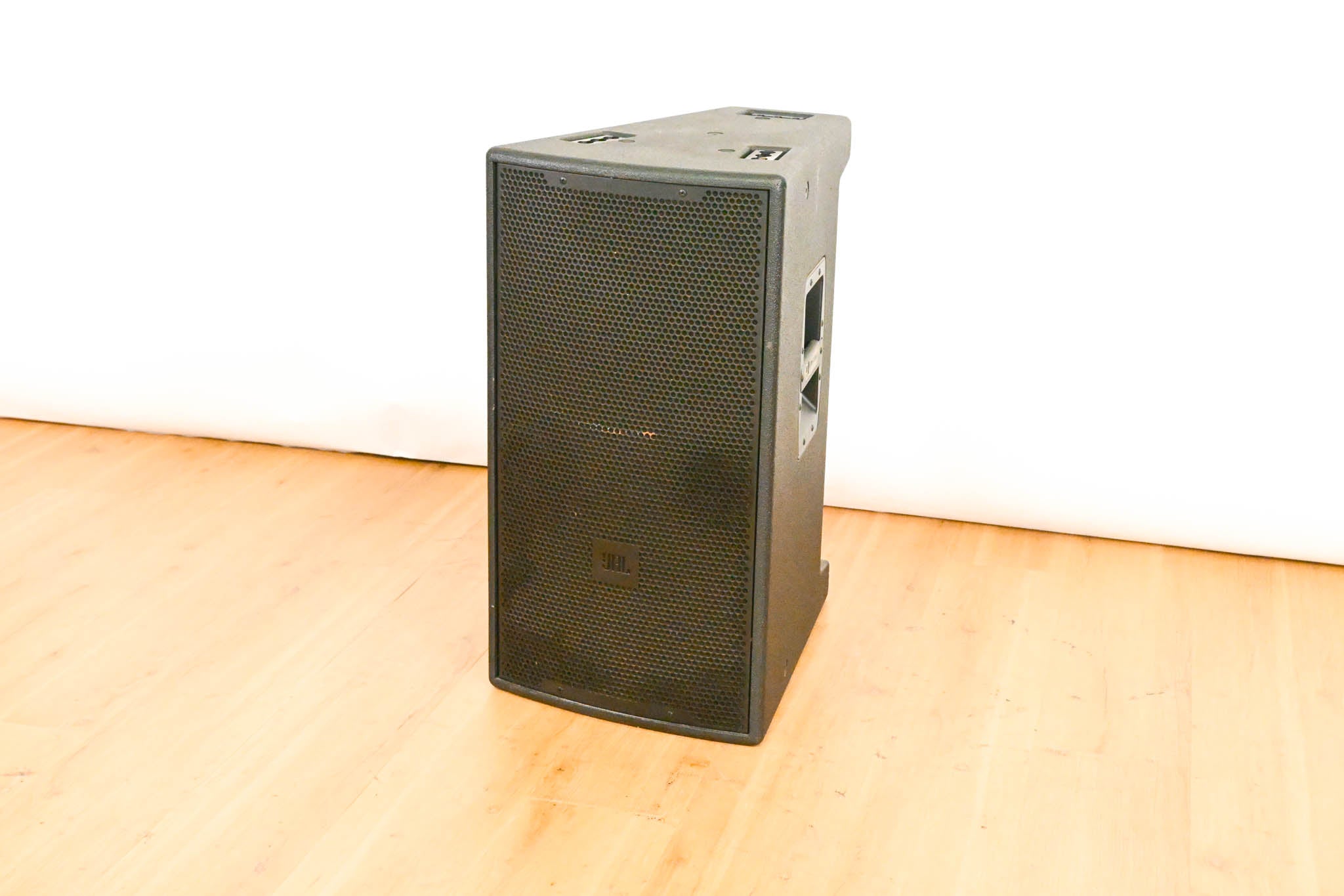 JBL VP7212/95DPAN 2200W 12" Two-Way Powered Loudspeaker