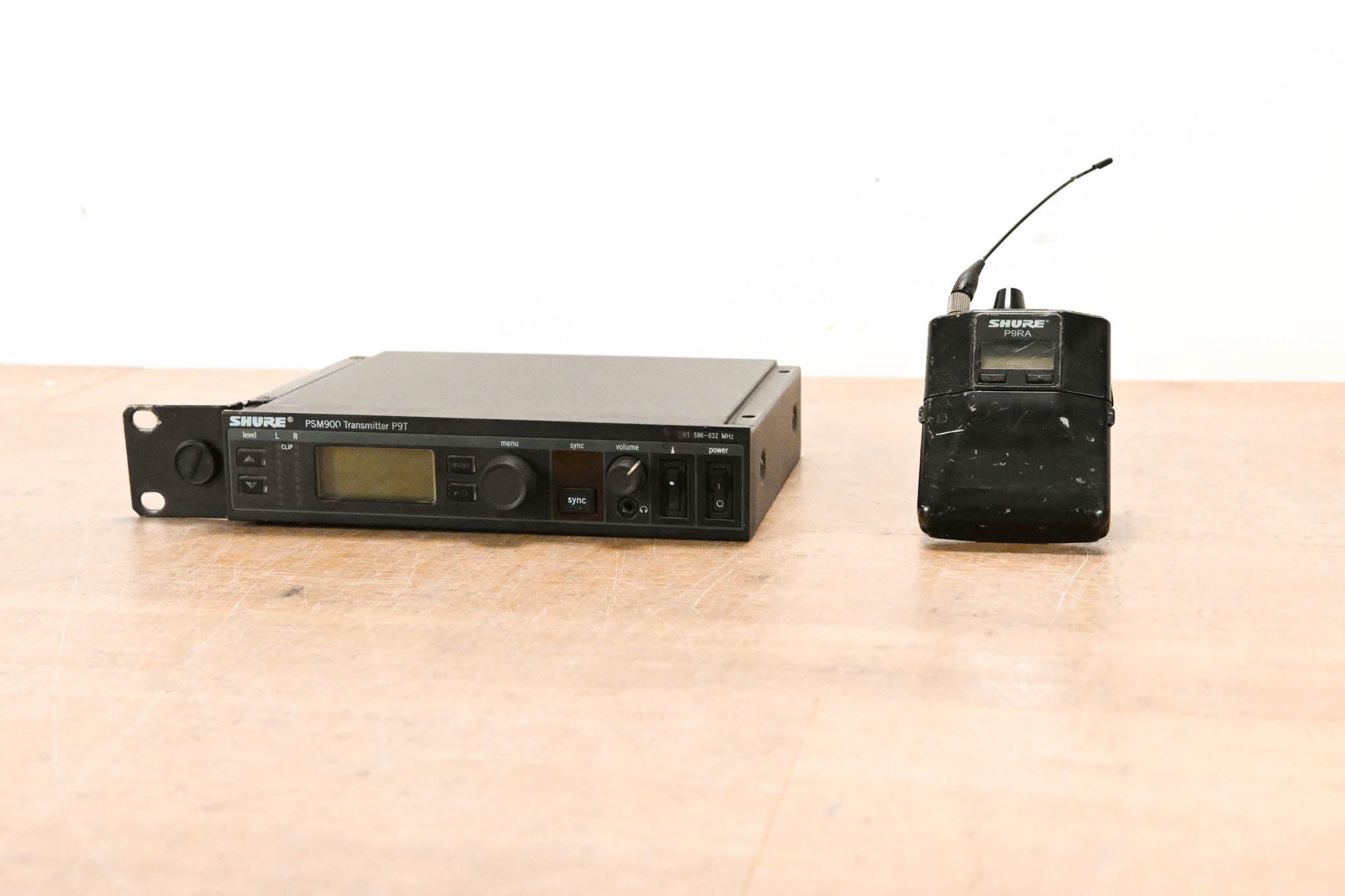 Shure PSM 900 Wireless IEM System K1 Band: 596-632MHz NO POWER SUPPLY