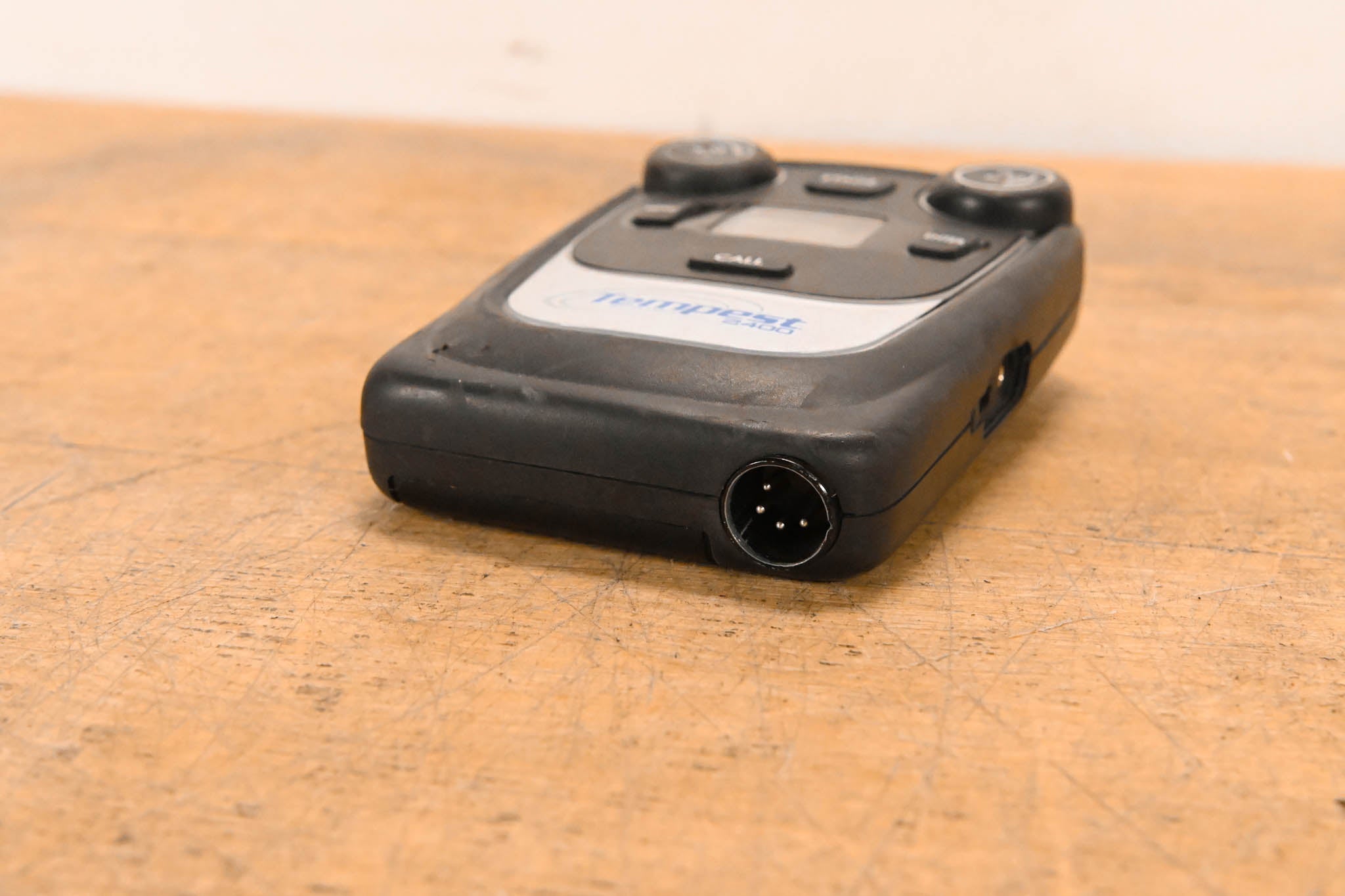 Clear-Com TMR42524INCC Tempest 2400 4-Channel Wireless Belt Station