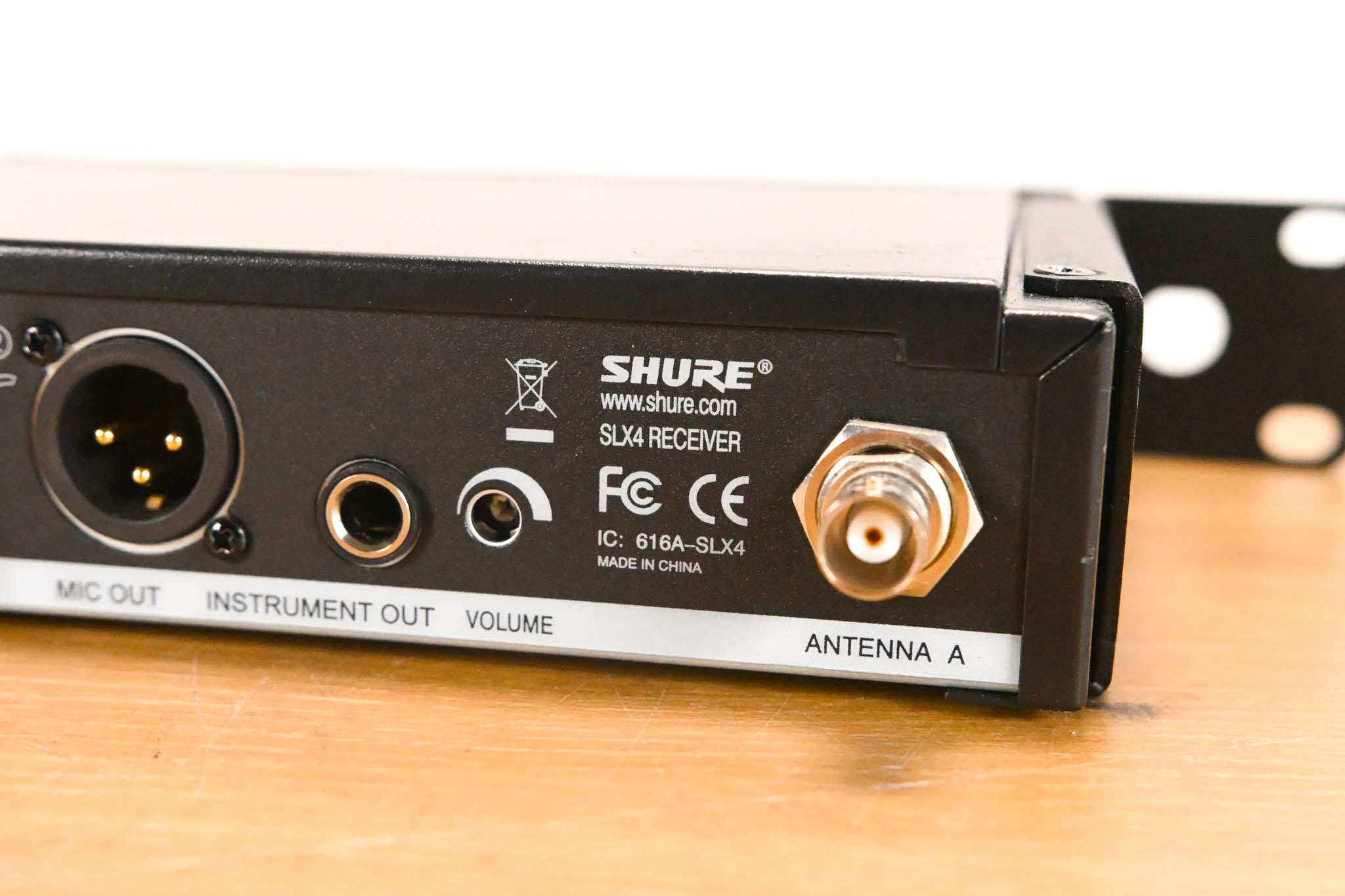 Shure SLX4 Wireless Receiver - H5 Band: 518-542 MHz (NO POWER SUPPLY)