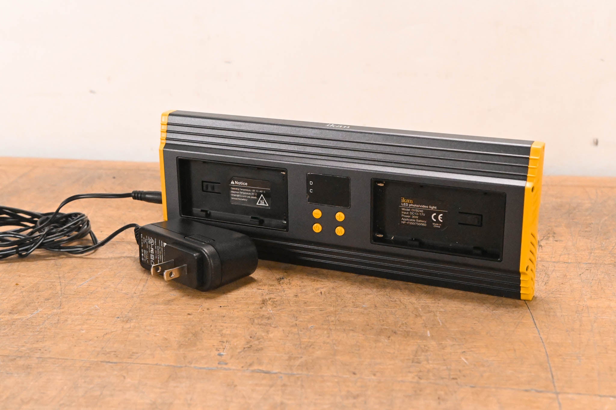 Ikan OYB240 Onyx 240 Bi-Color On-Camera LED Light w/ Accessories