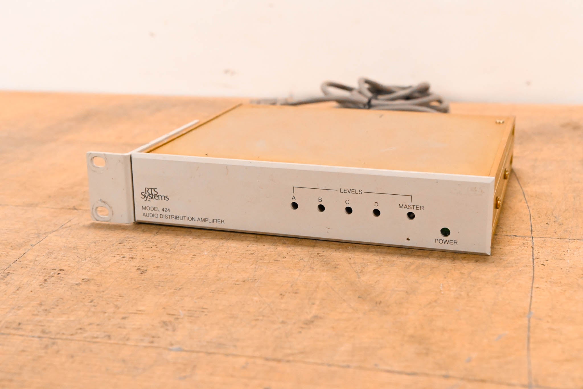 RTS 424 Audio Distribution Amplifier