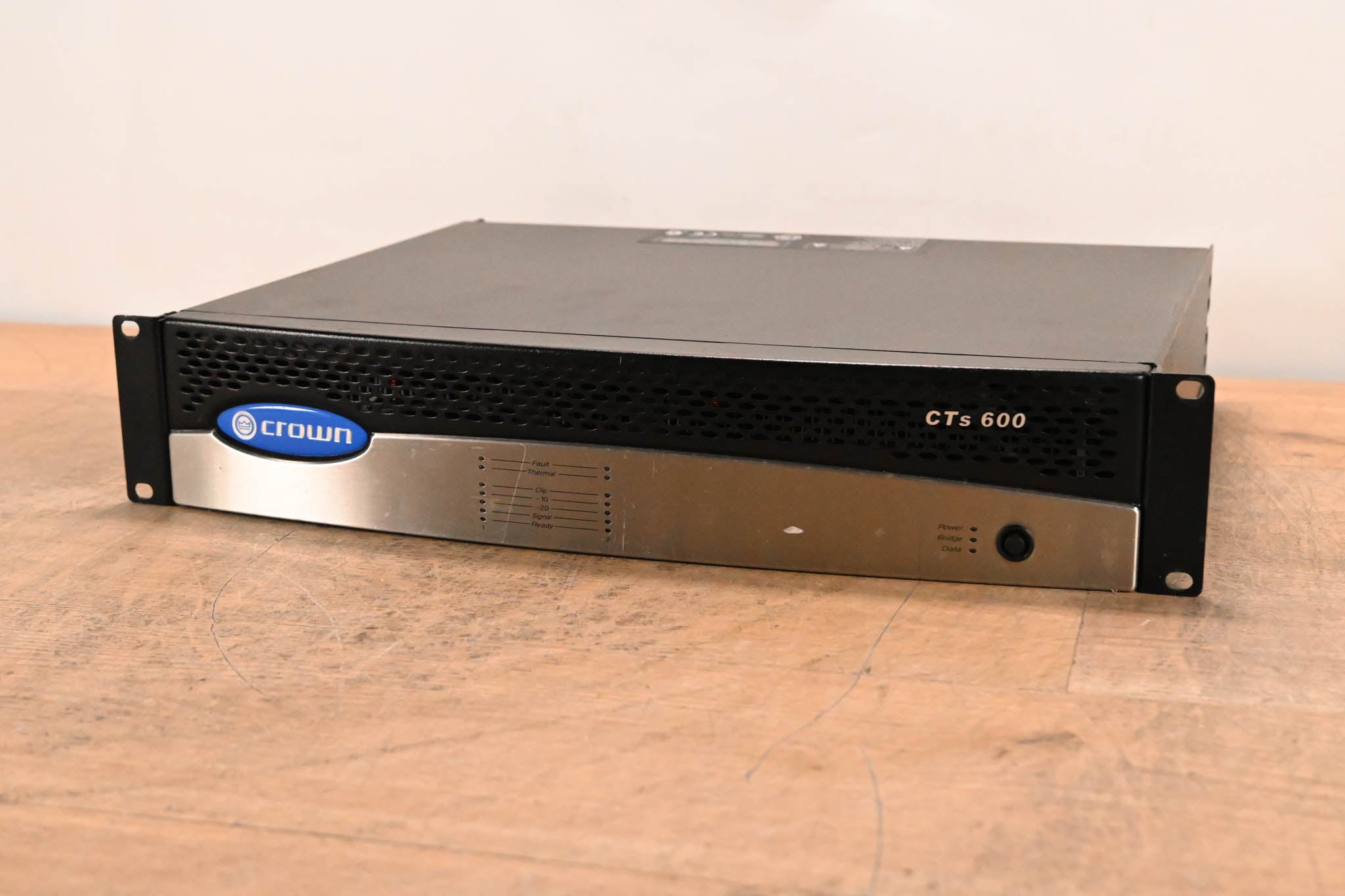 Crown CTs 600 Two-Channel 300W Power Amplifier