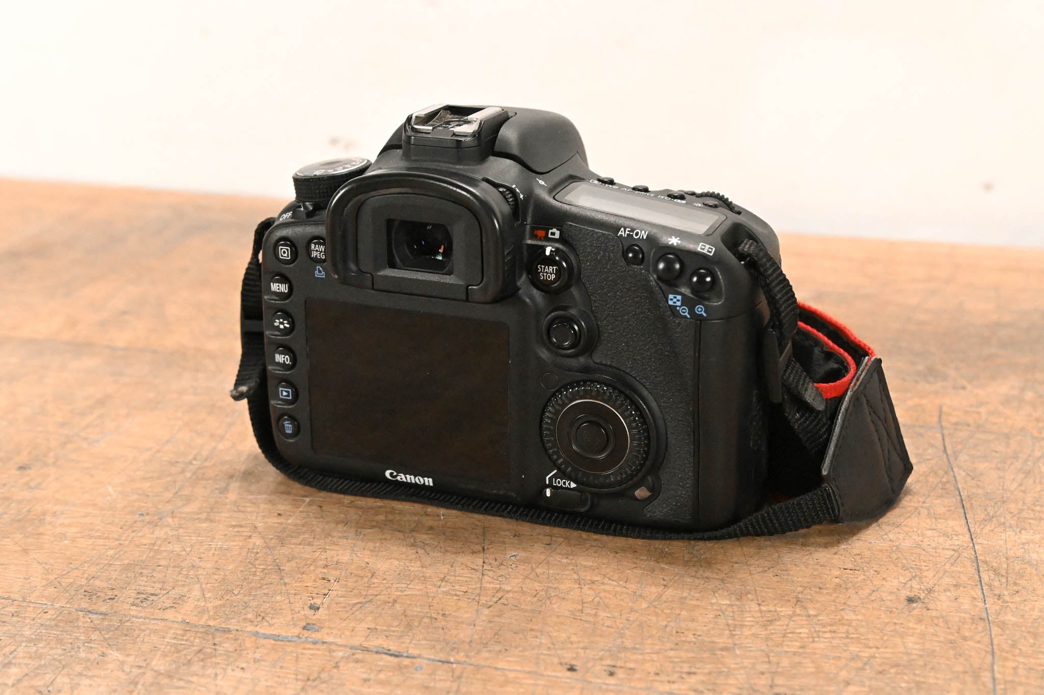 Canon EOS 7D DSLR Camera Body
