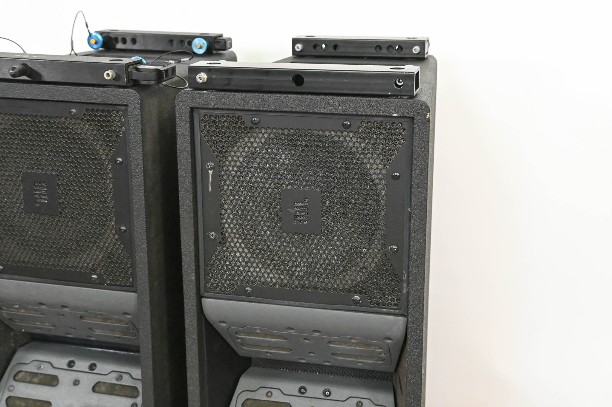 JBL VT4887 Compact Bi-Amplified 3-Way Line Array Element (PAIR)