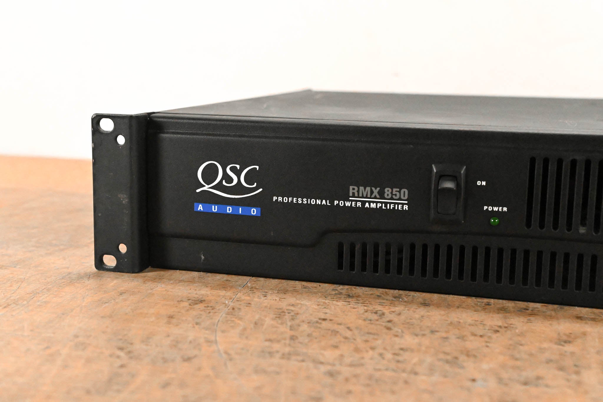 QSC RMX850 2-Channel Power Amplifier