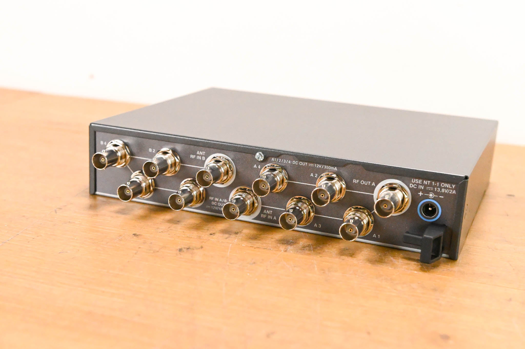 Sennheiser ASA 1 Active Antenna Splitter - 470-870 MHz (NO POWER SUPPLY)