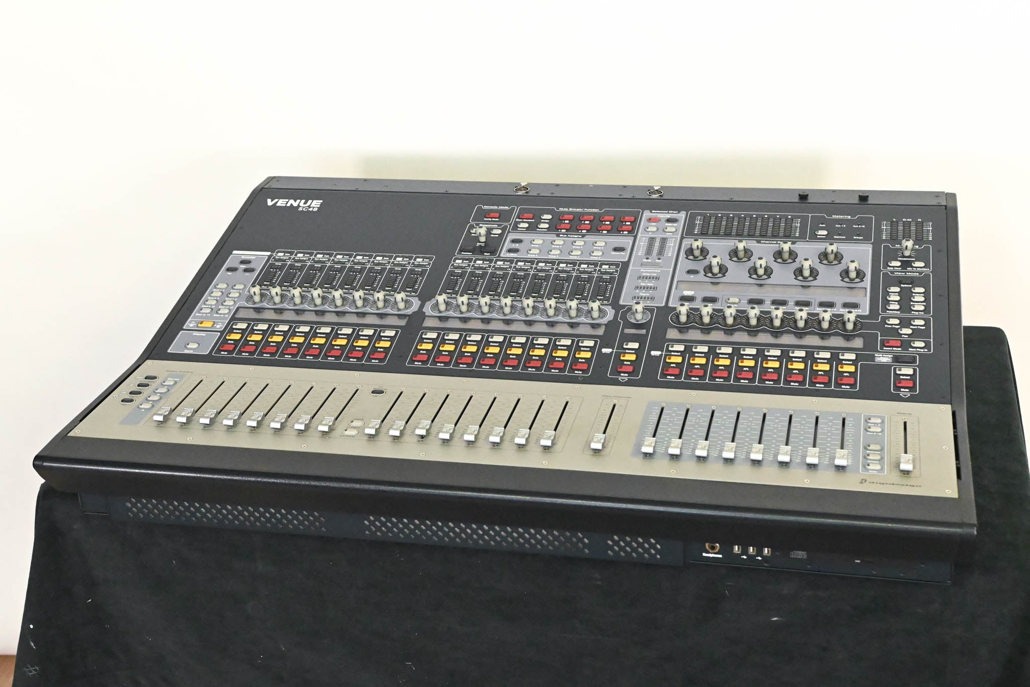 Digidesign VENUE SC48 Digital Audio Mixing Console