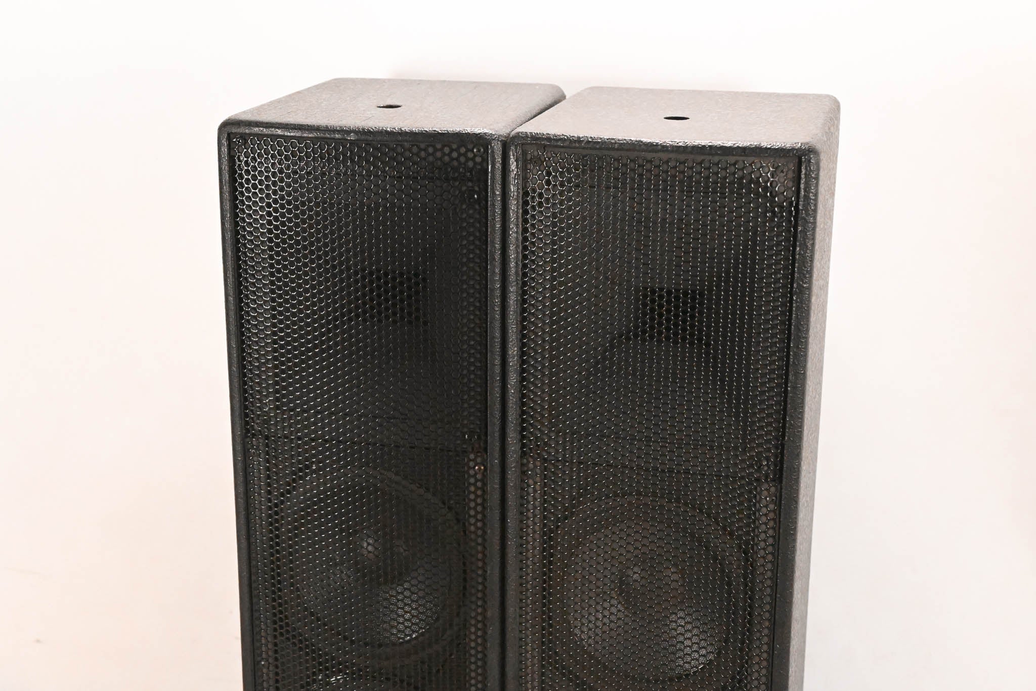 EAW UB52 Two-Way Full-Range Loudspeaker (PAIR)