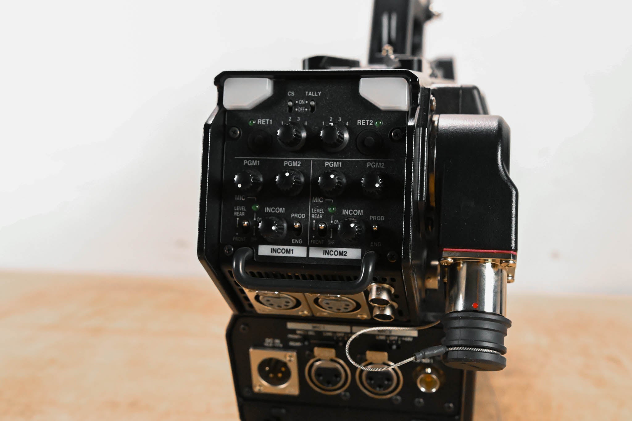 Hitachi Z-HD5500 HDTV Camera w/ CA-HF1300U Camera Adapter