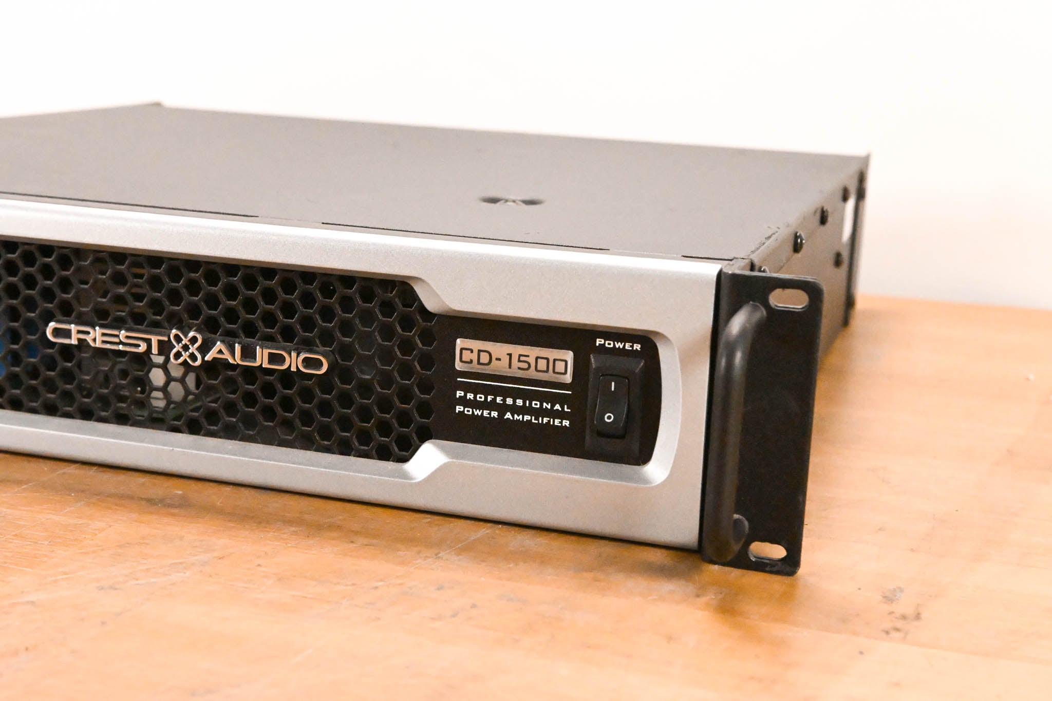 Crest Audio CD-1500 2-Channel Power Amplifier