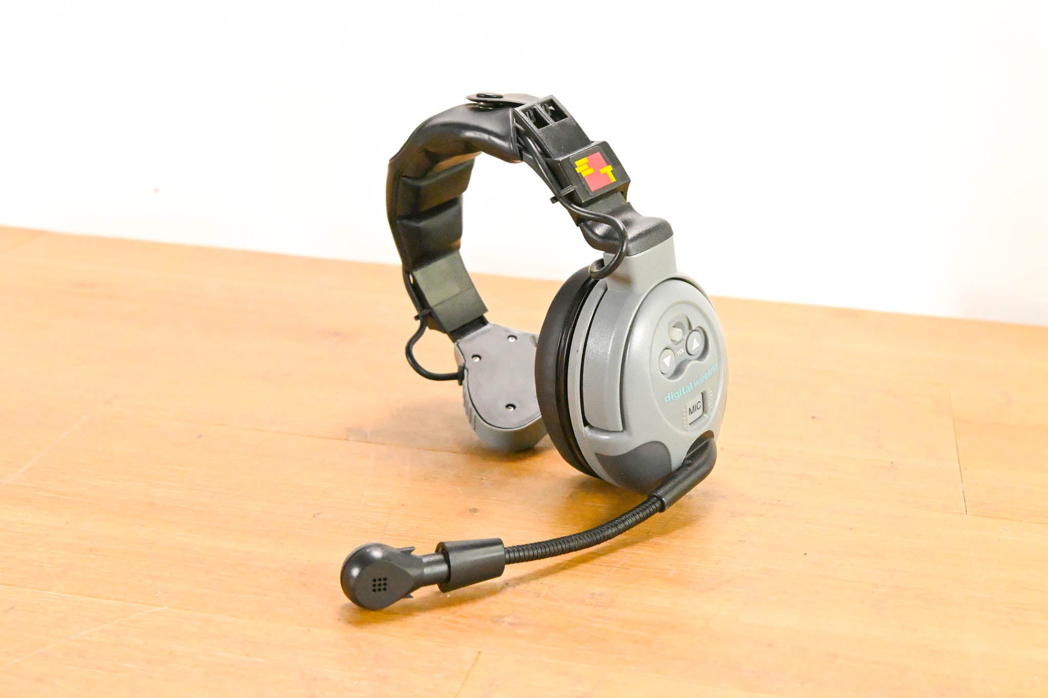 Eartec ComSTAR Single-Ear Full Duplex Wireless Headset