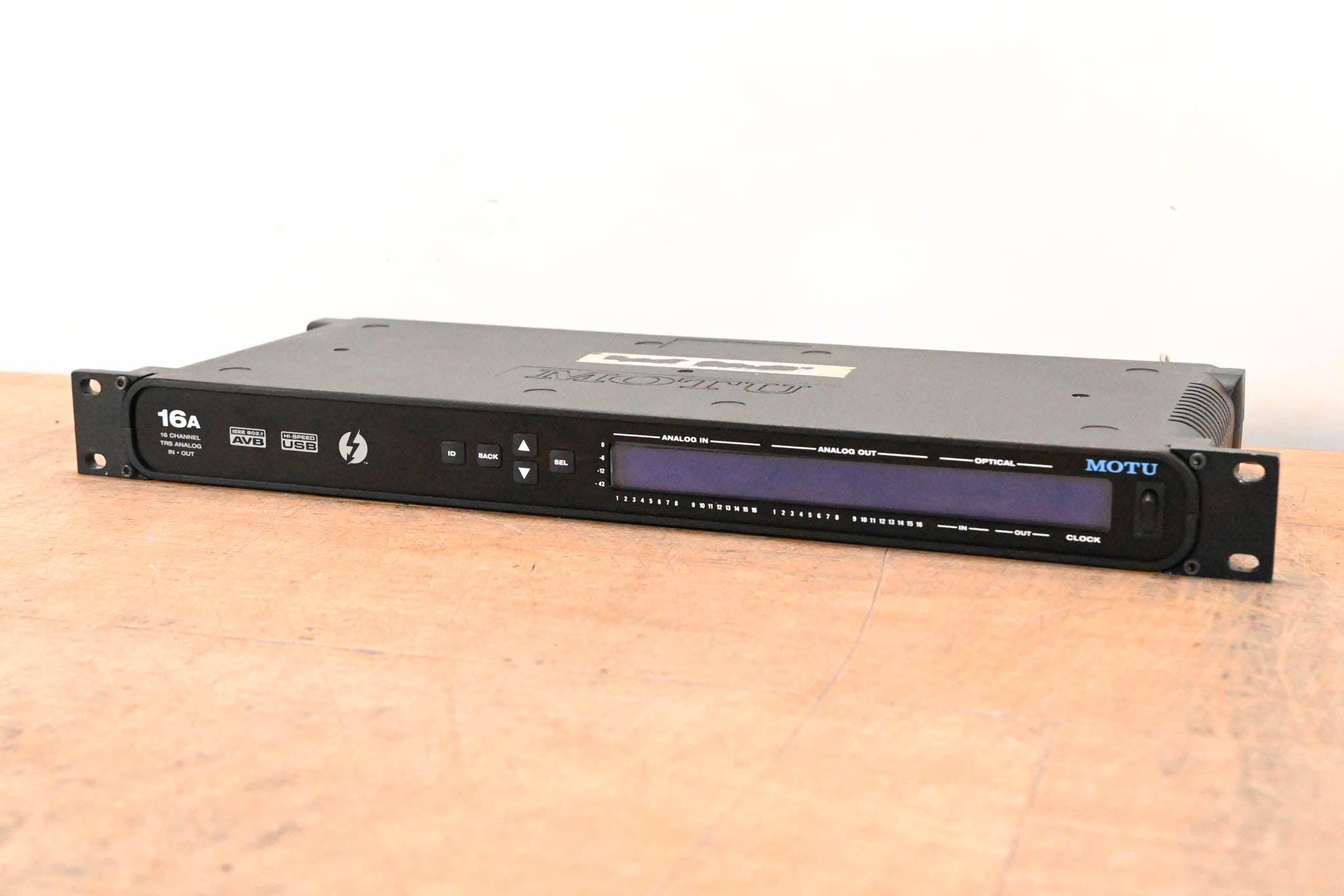 MOTU 16A 32x32 Thunderbolt / USB 2.0 Audio Interface with AVB