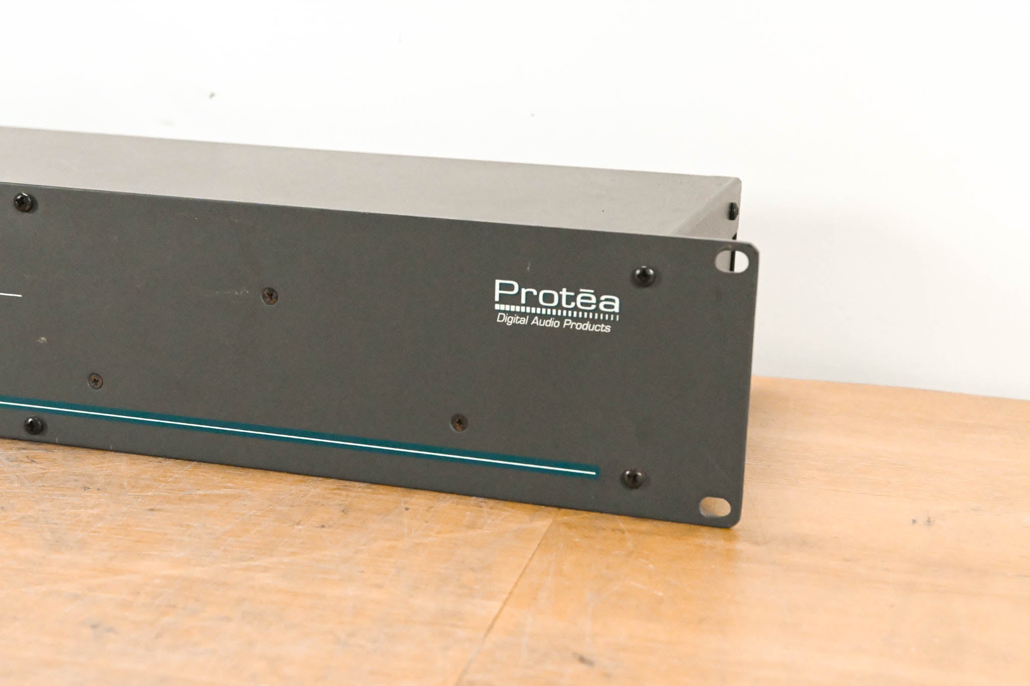 Ashly Protea 4.24GS 4-Channel Digital Graphic Equalizer Slave