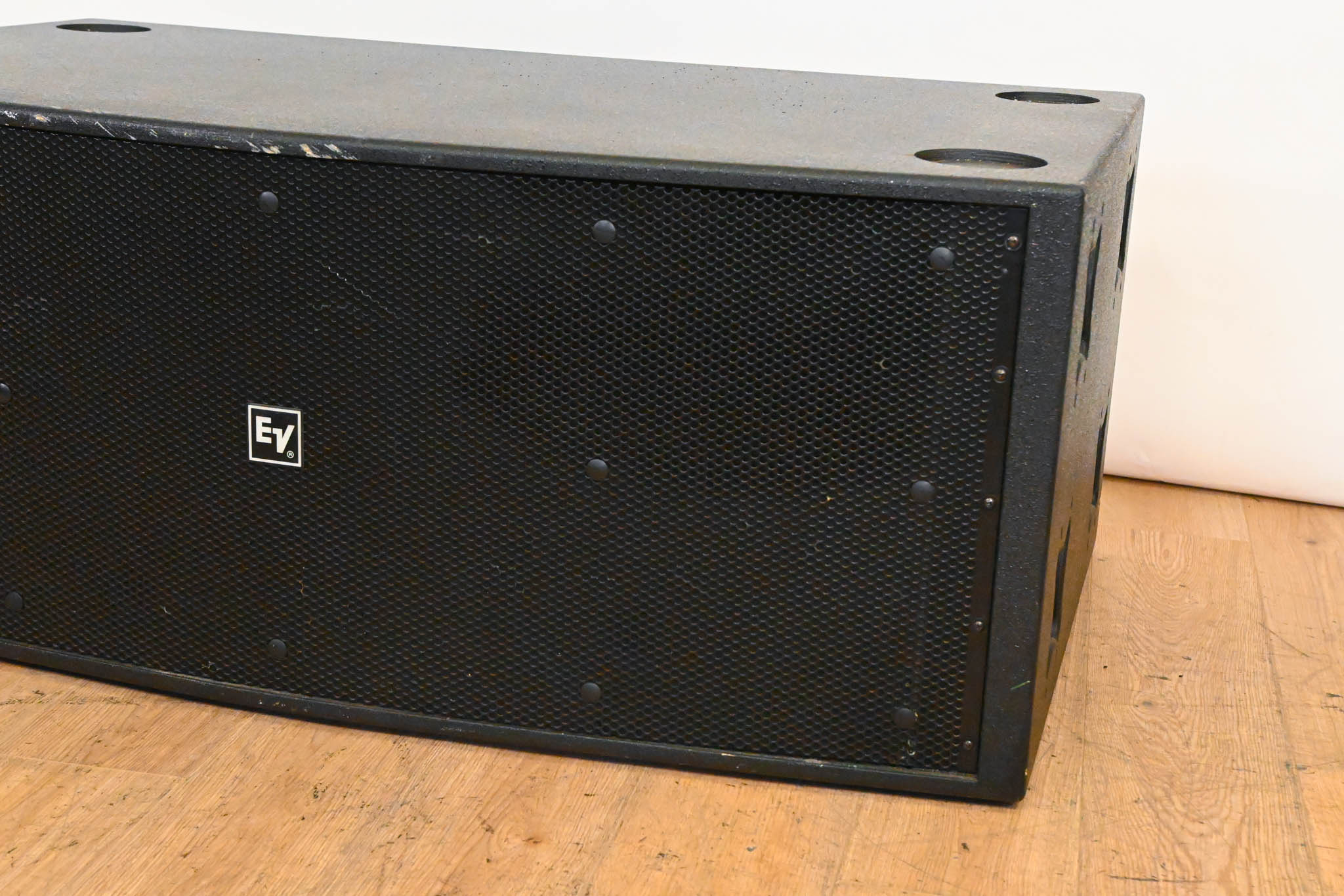 Electro-Voice (EV) Xsub Dual 18" 1200W Subwoofer
