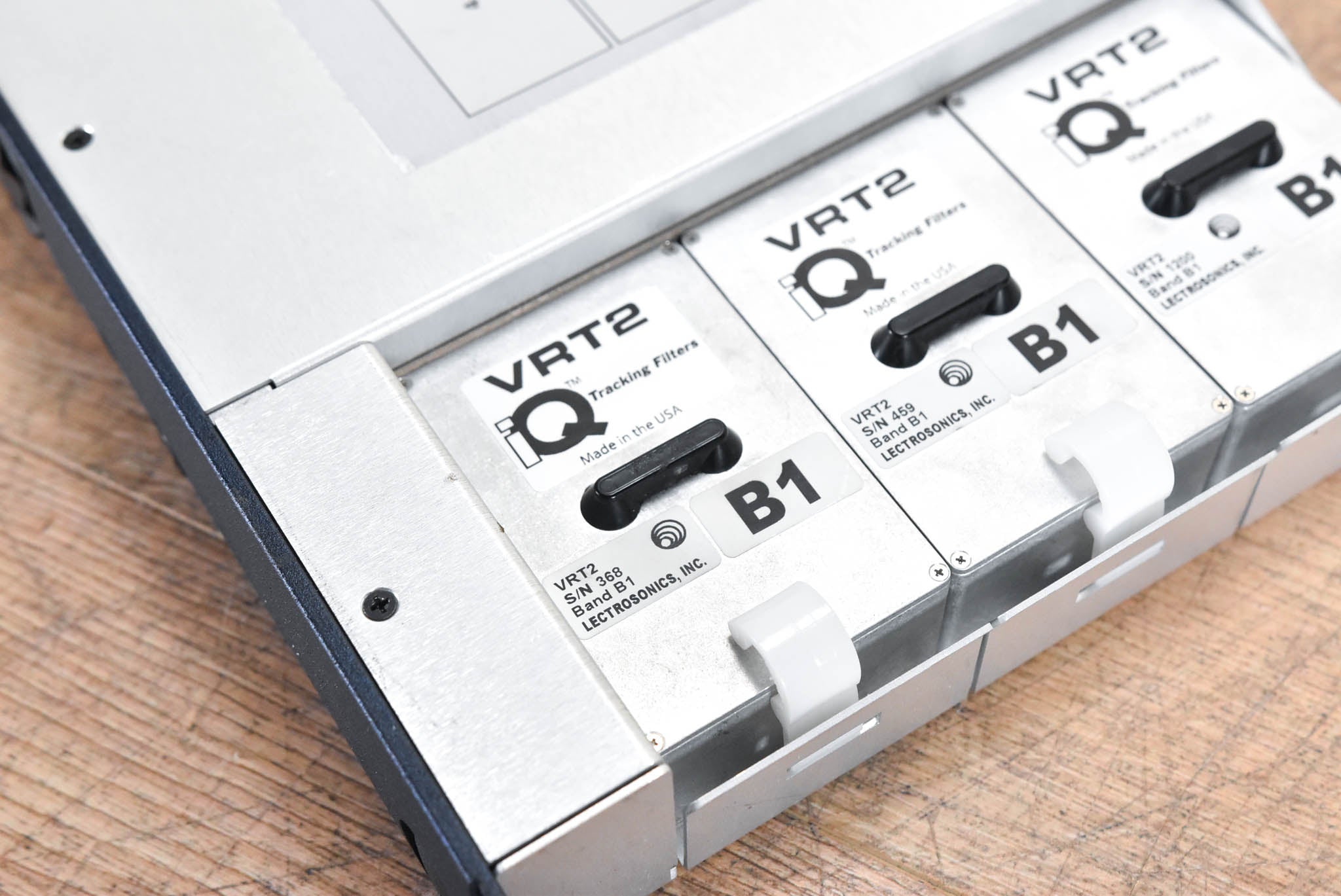 Lectrosonics Venue2 VRM2WBL Receiver with six B1 Modules NO POWER SUPPLY