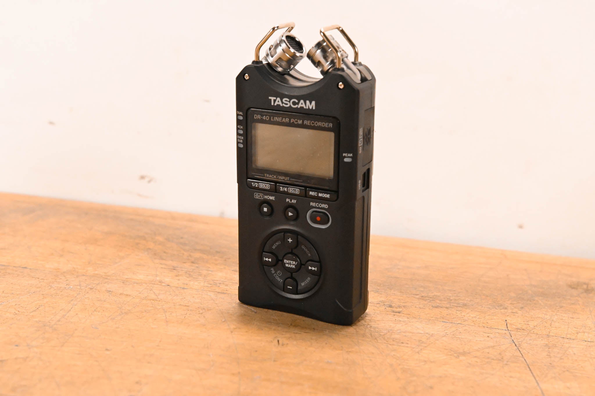 TASCAM DR-40 Handheld 4-Track Recorder