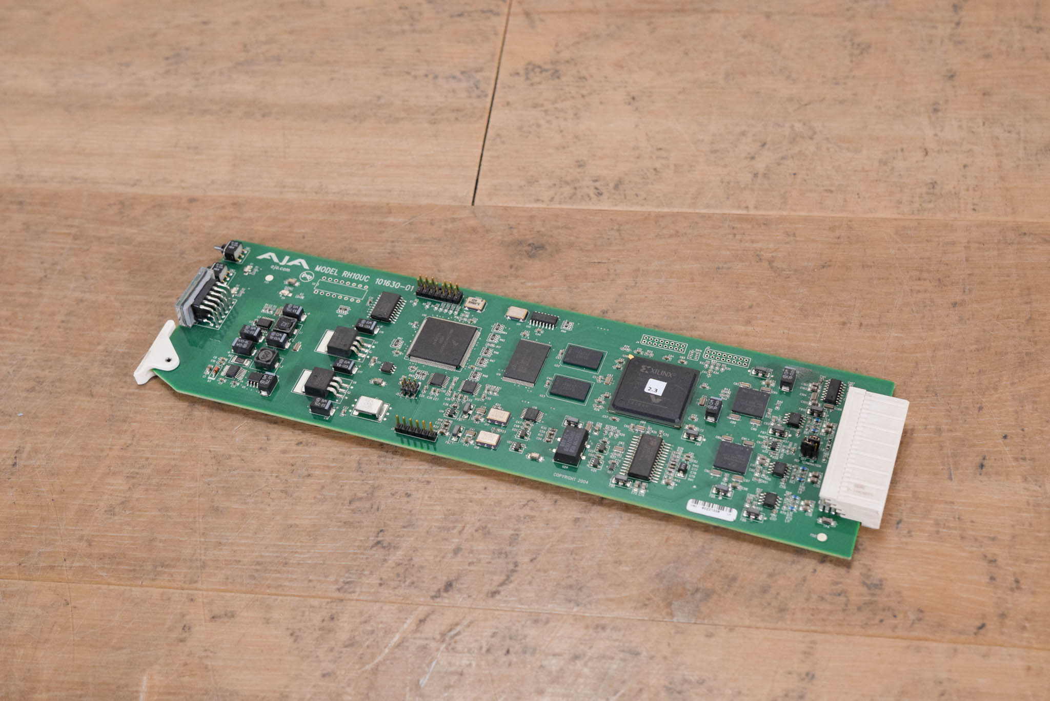 AJA RH10UC 10-bit SDI to HD-SDI Up-Converter