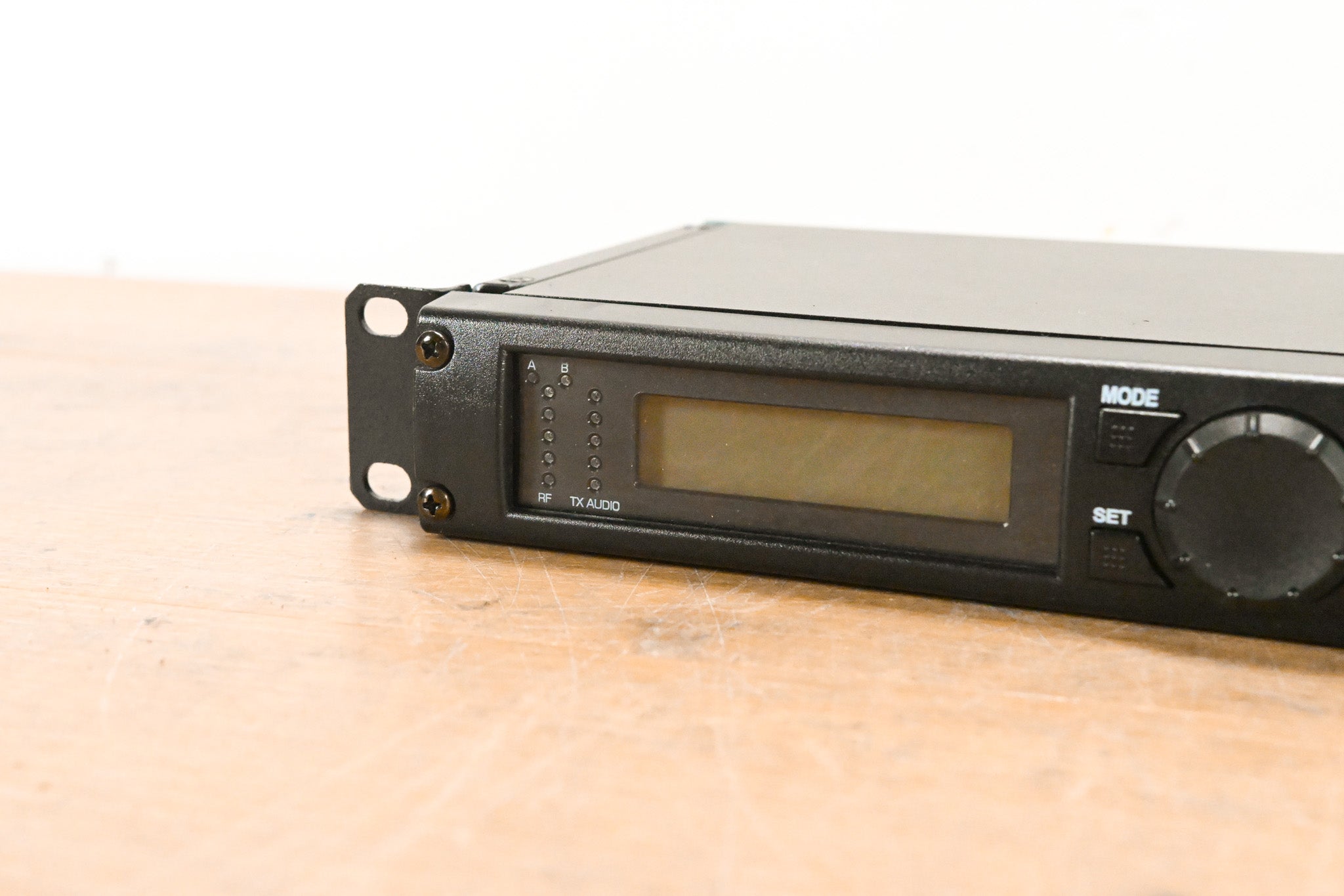 Shure ULXP24/BETA87A Handheld Wireless System - G3 Band NO POWER SUPPLY