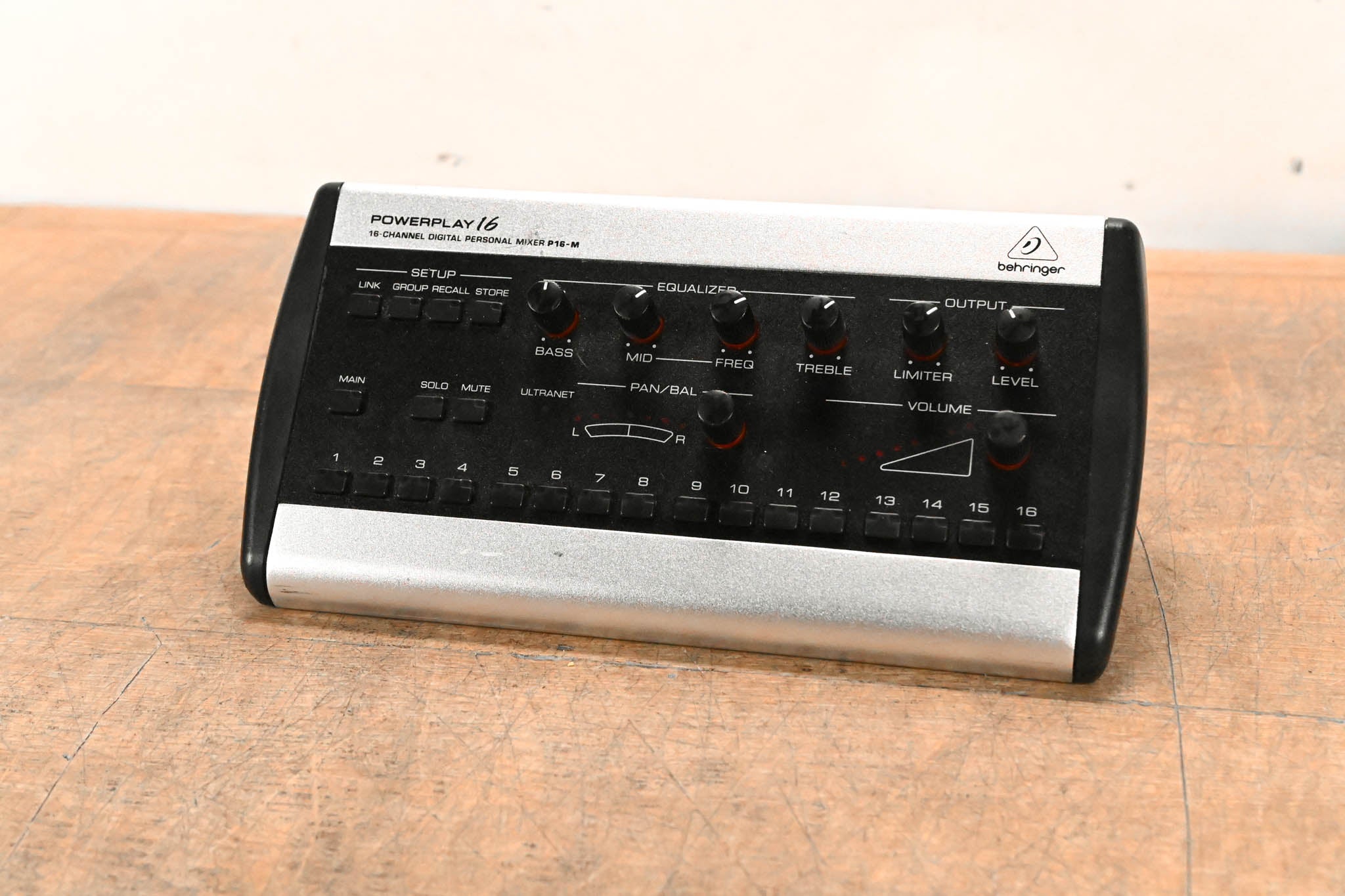 Behringer Powerplay P16-M 16-Channel Digital Personal Mixer