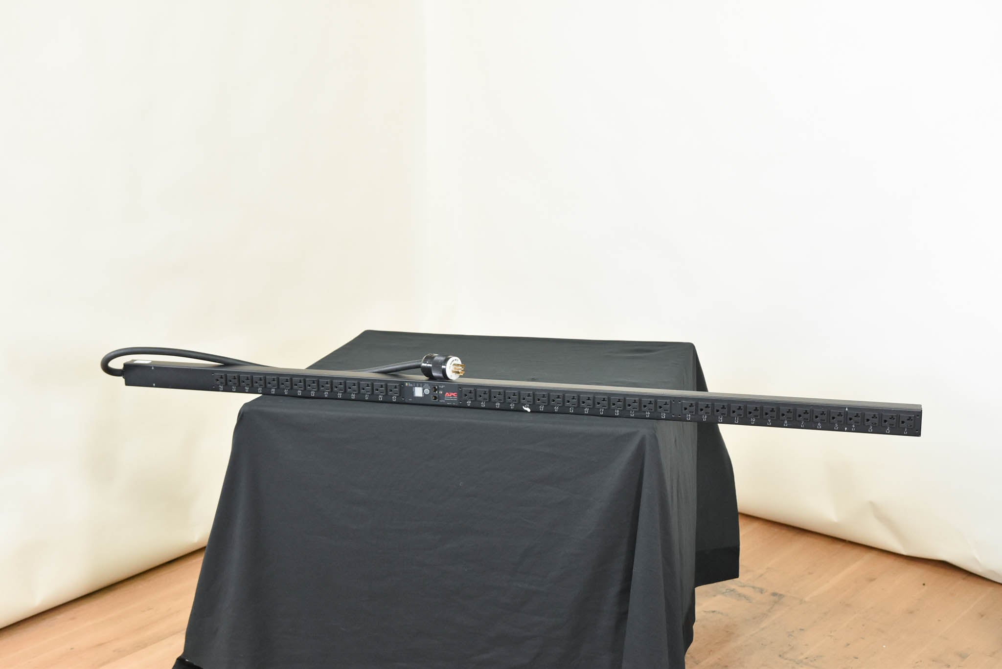 APC AP7862 Metered Rack PDU