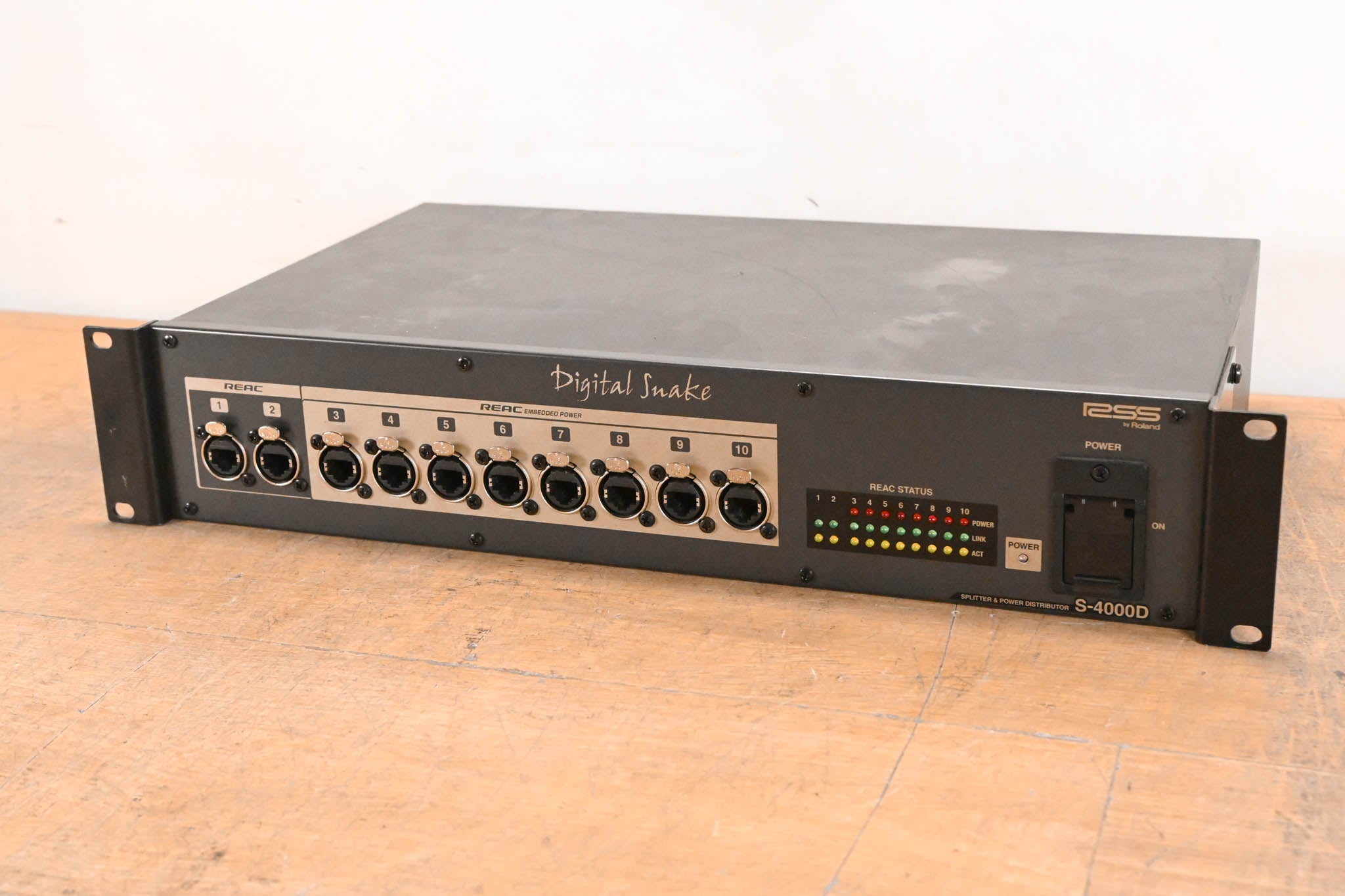 Roland S-4000D Splitter and Power Distributor for M-48 Personal Mixers