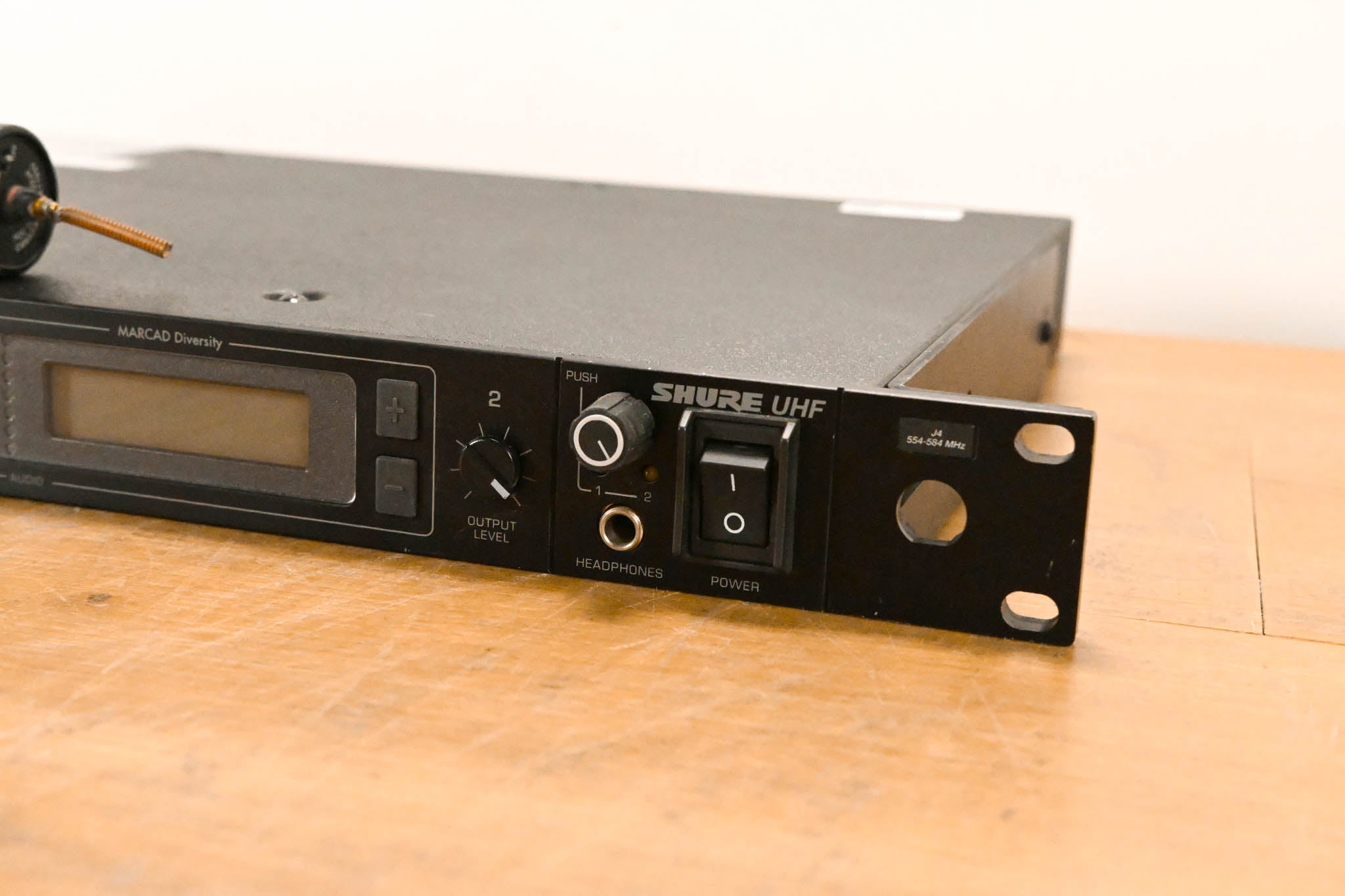 Shure U4D-J4 Dual Wireless Receiver with U2/BETA87A Handheld - J4 Band
