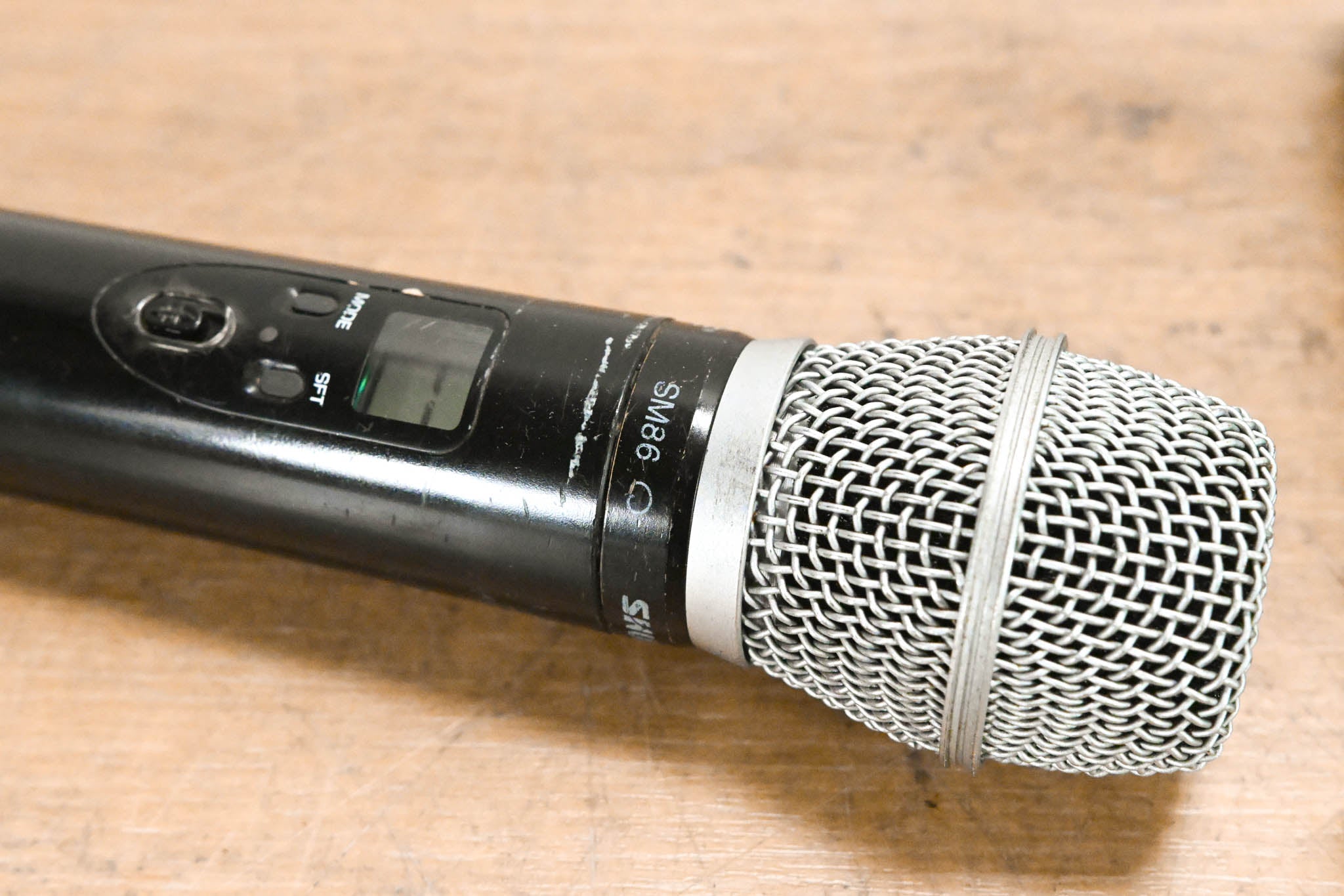 Shure ULXS24/SM86-M1 Handheld Wireless Mic System 662-698 MHz (NO PSU)