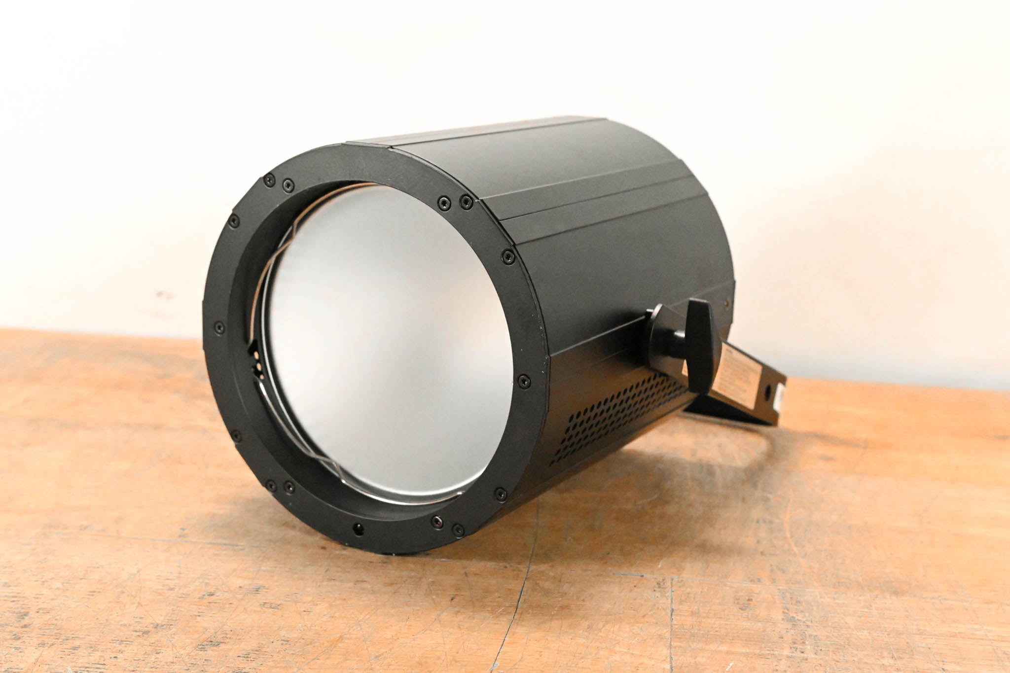ADJ COB Cannon LP200ST 200W Chip On Board Color Mixing Wash Fixture