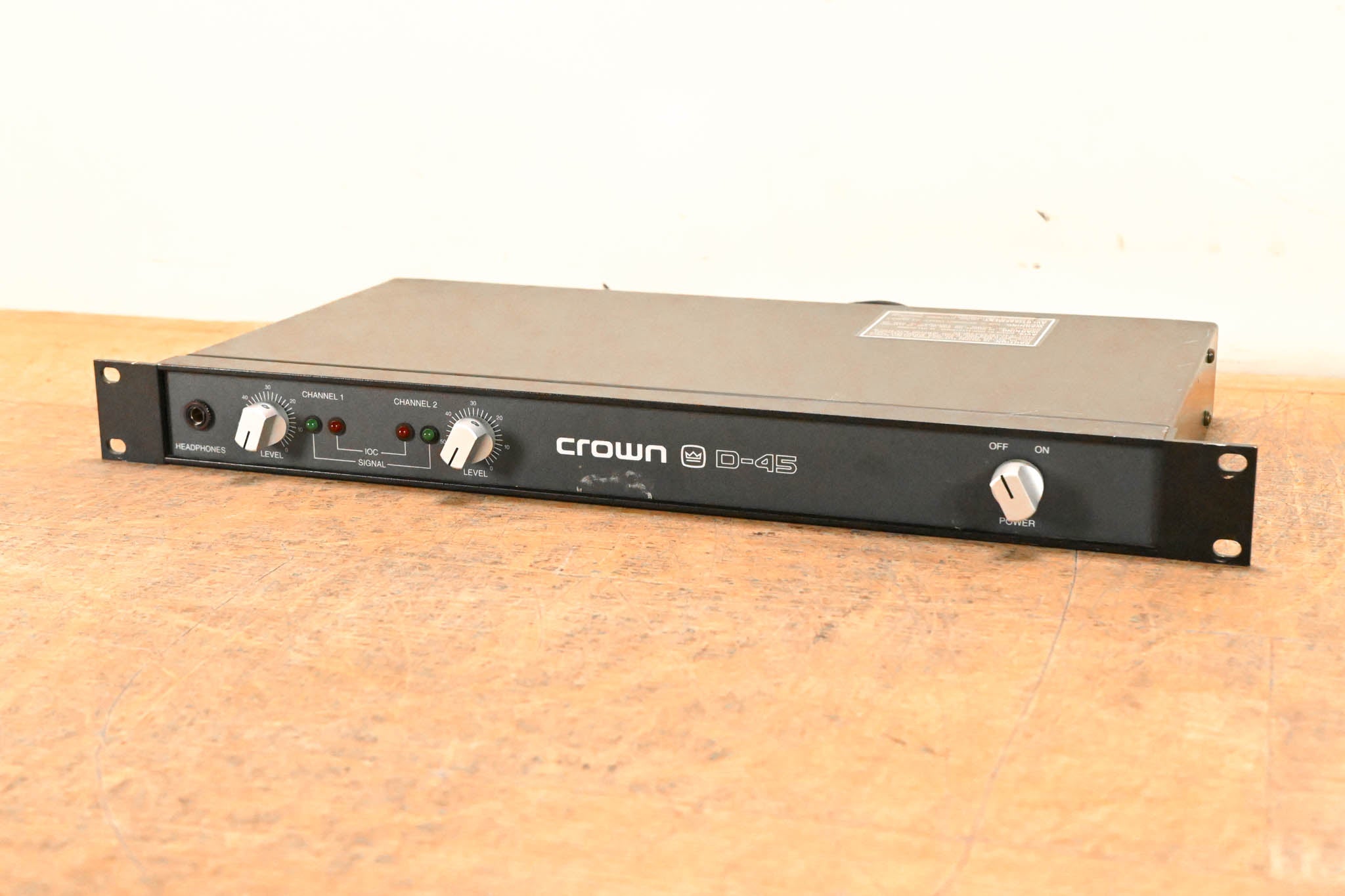 Crown D-45 Two-Channel, 35W Power Amplifier