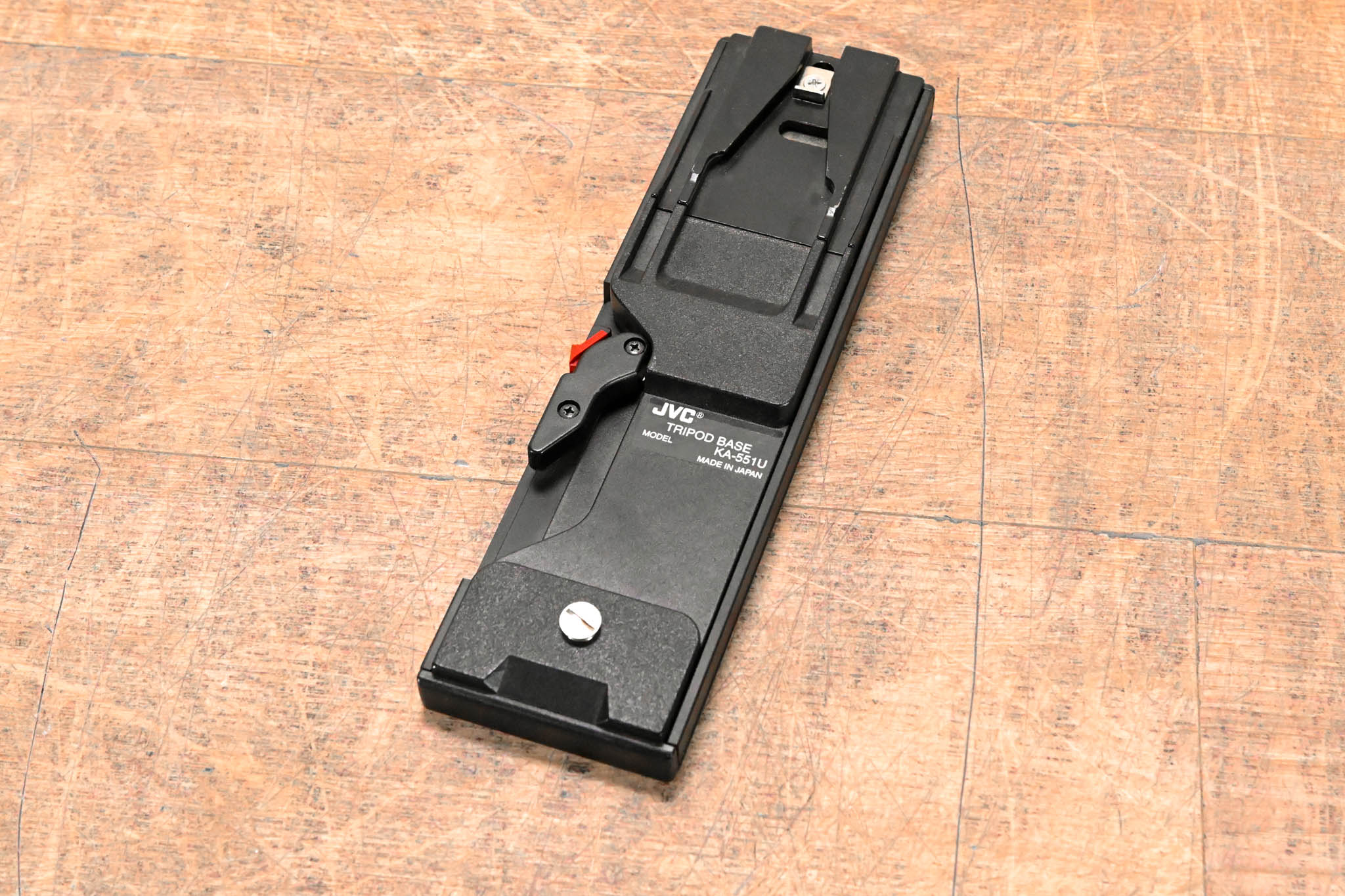 JVC KA-551U Tripod Adapter Plate