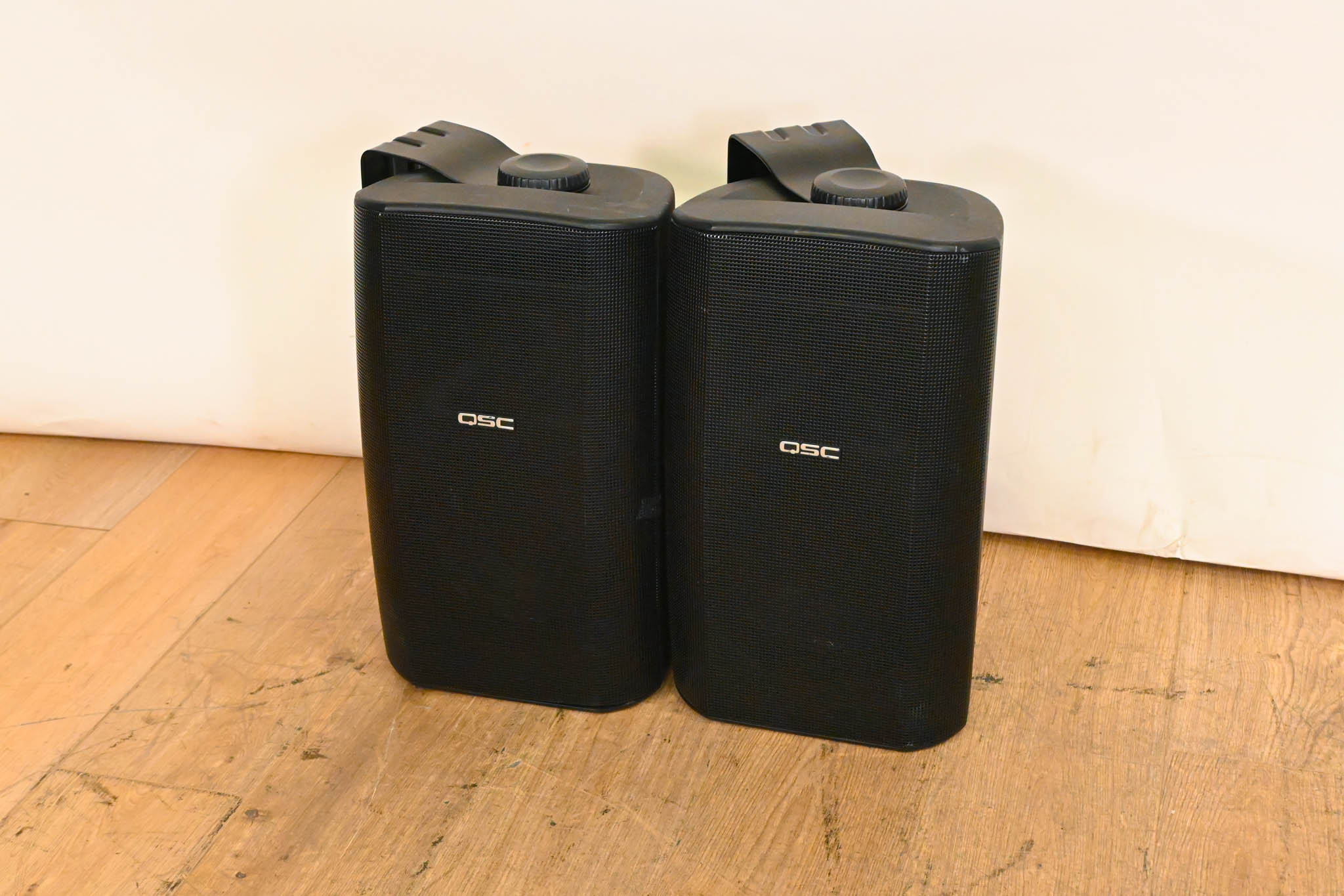 QSC I-82H 8" 2-Way 200-Watt Passive PA Speaker (PAIR)