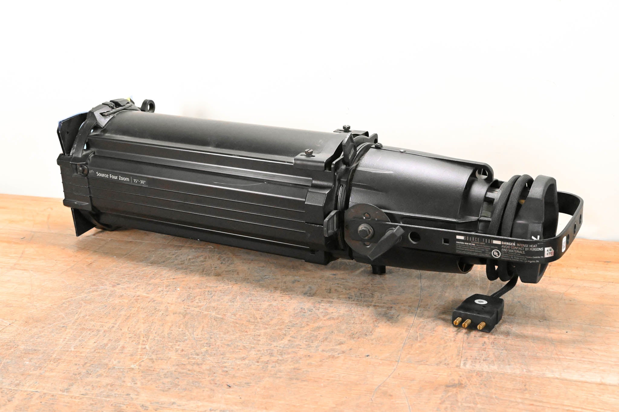 ETC Source Four Zoom 15-30 Degree 750 Ellipsoidal Light