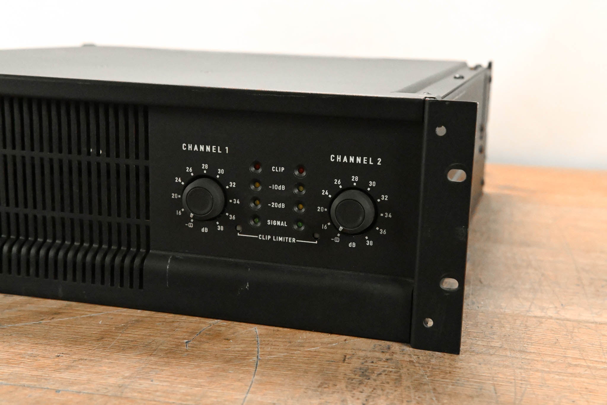 QSC PowerLight 4.0 2-Channel Power Amplifier