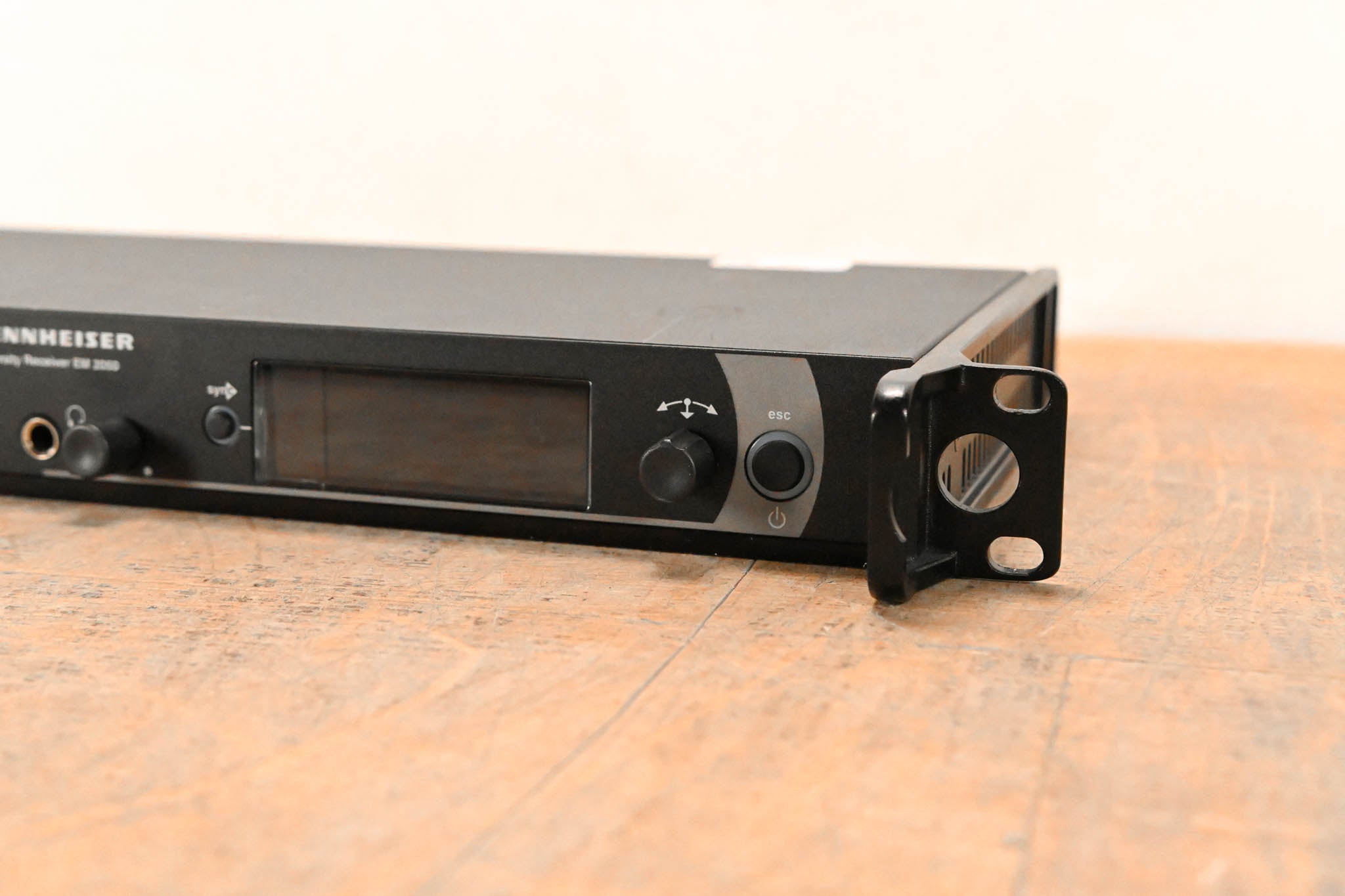 Sennheiser EM 2050 Dual-Channel Wireless Receiver Aw Range: 516-558 MHz