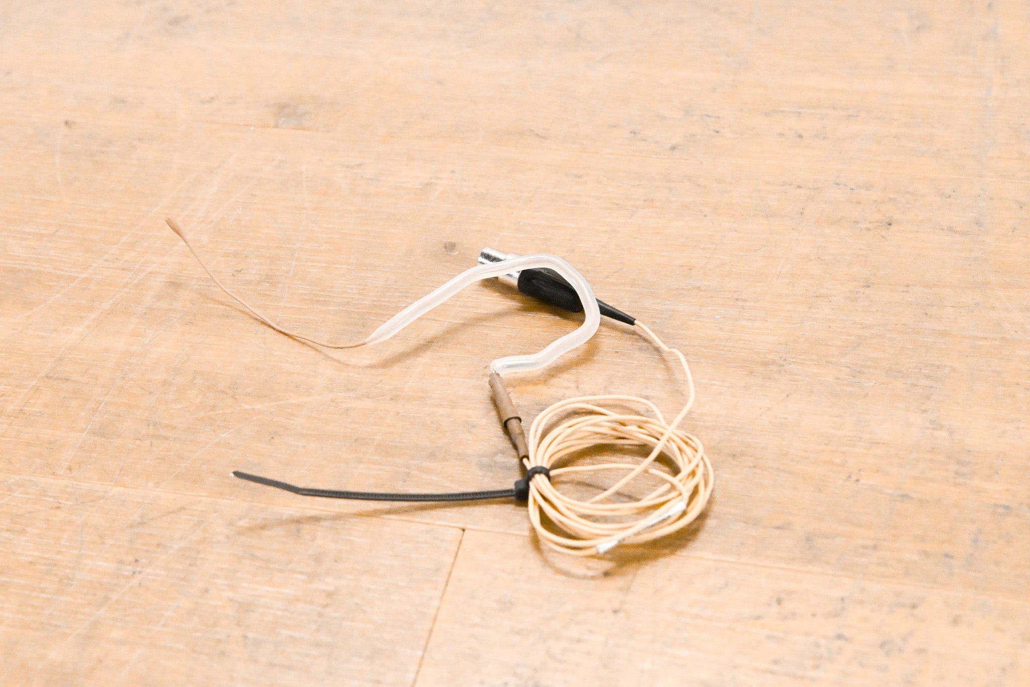 Countryman E6 Omnidirectional Earset Microphone
