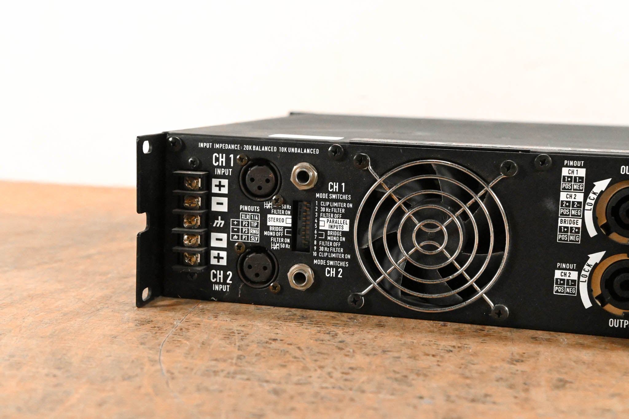 QSC RMX850 2-Channel Power Amplifier