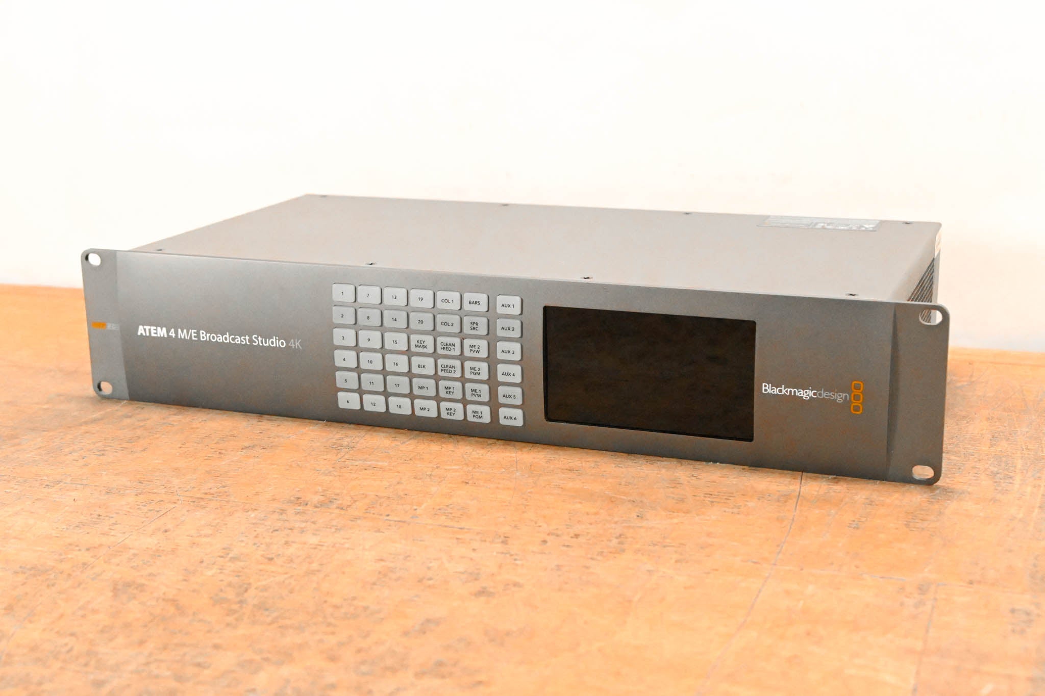 Blackmagic Design ATEM 4 M/E Broadcast Studio 4K