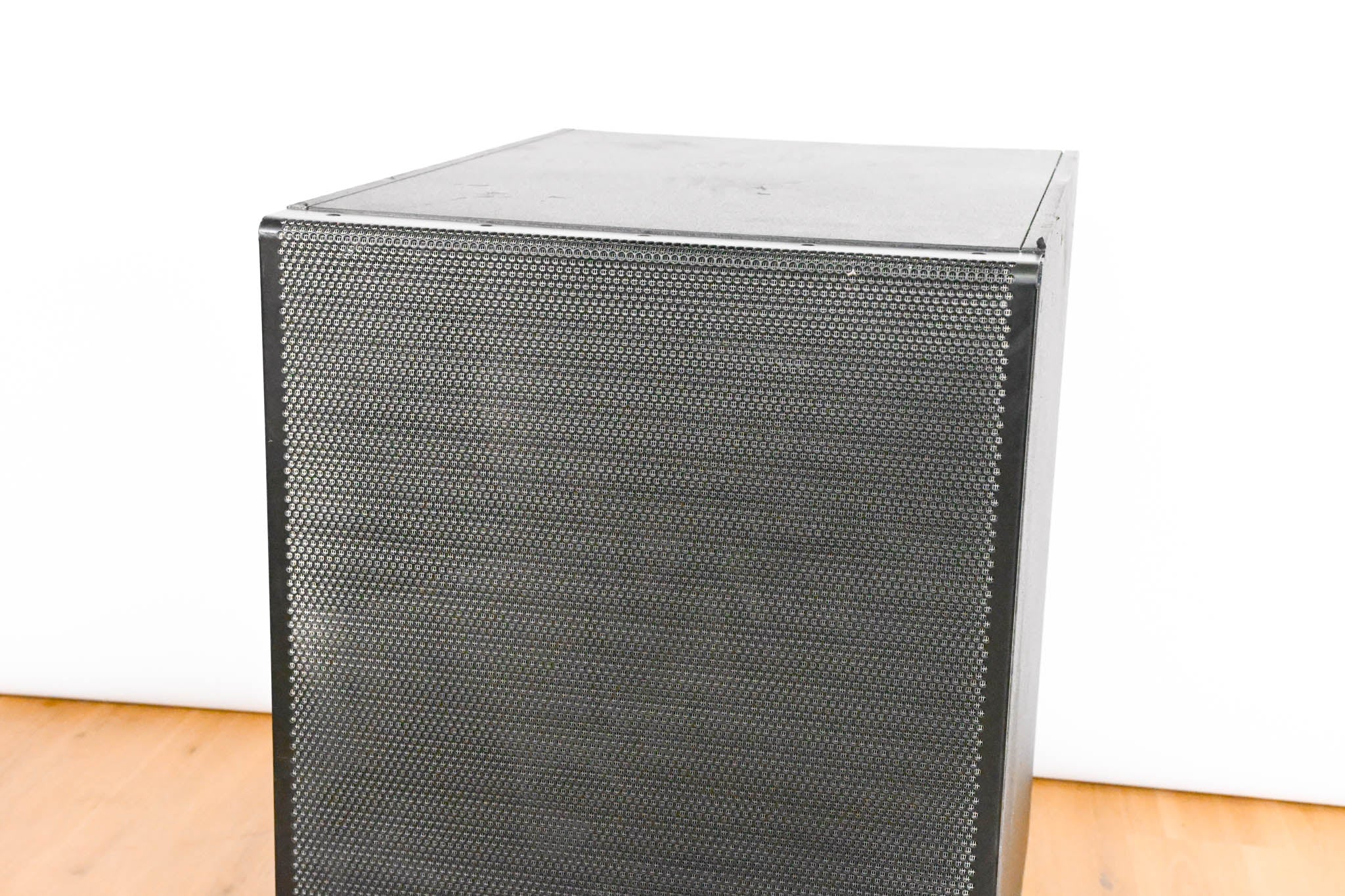 Electro-Voice (EV) EVA-2151D Dual 15" Passive Line Array Subwoofer