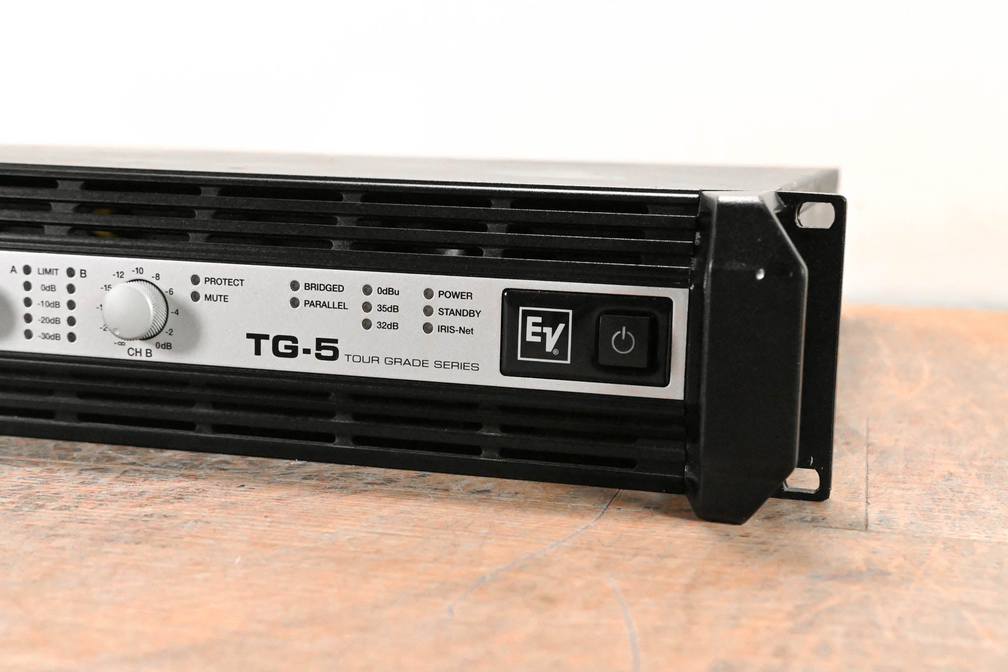 Electro-Voice (EV) TG-5 120V 2-Channel Tour Grade Power Amplifier