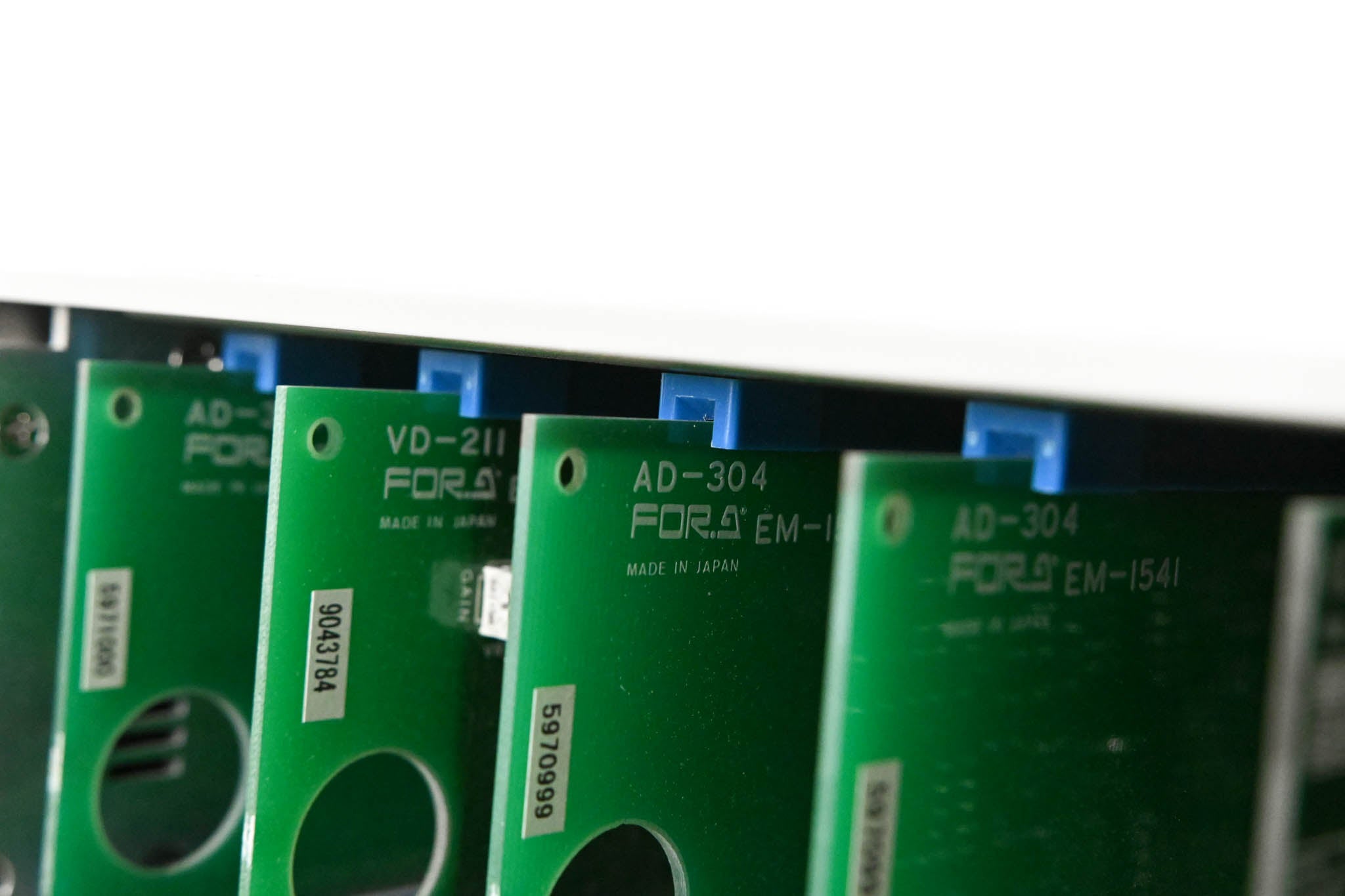 For.A DF-300 Distribution Amplifier with Cards