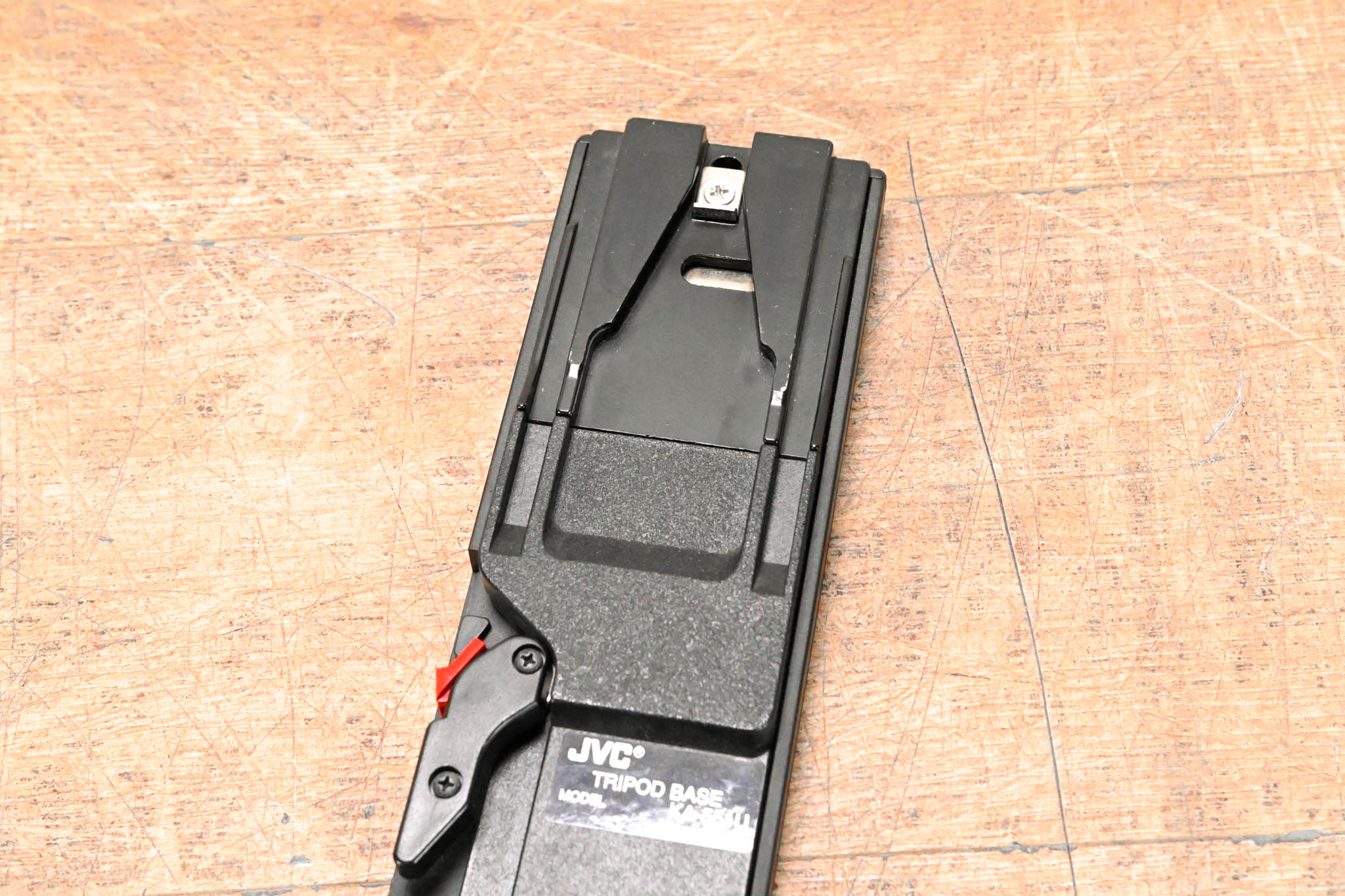 JVC KA-551U Tripod Adapter Plate