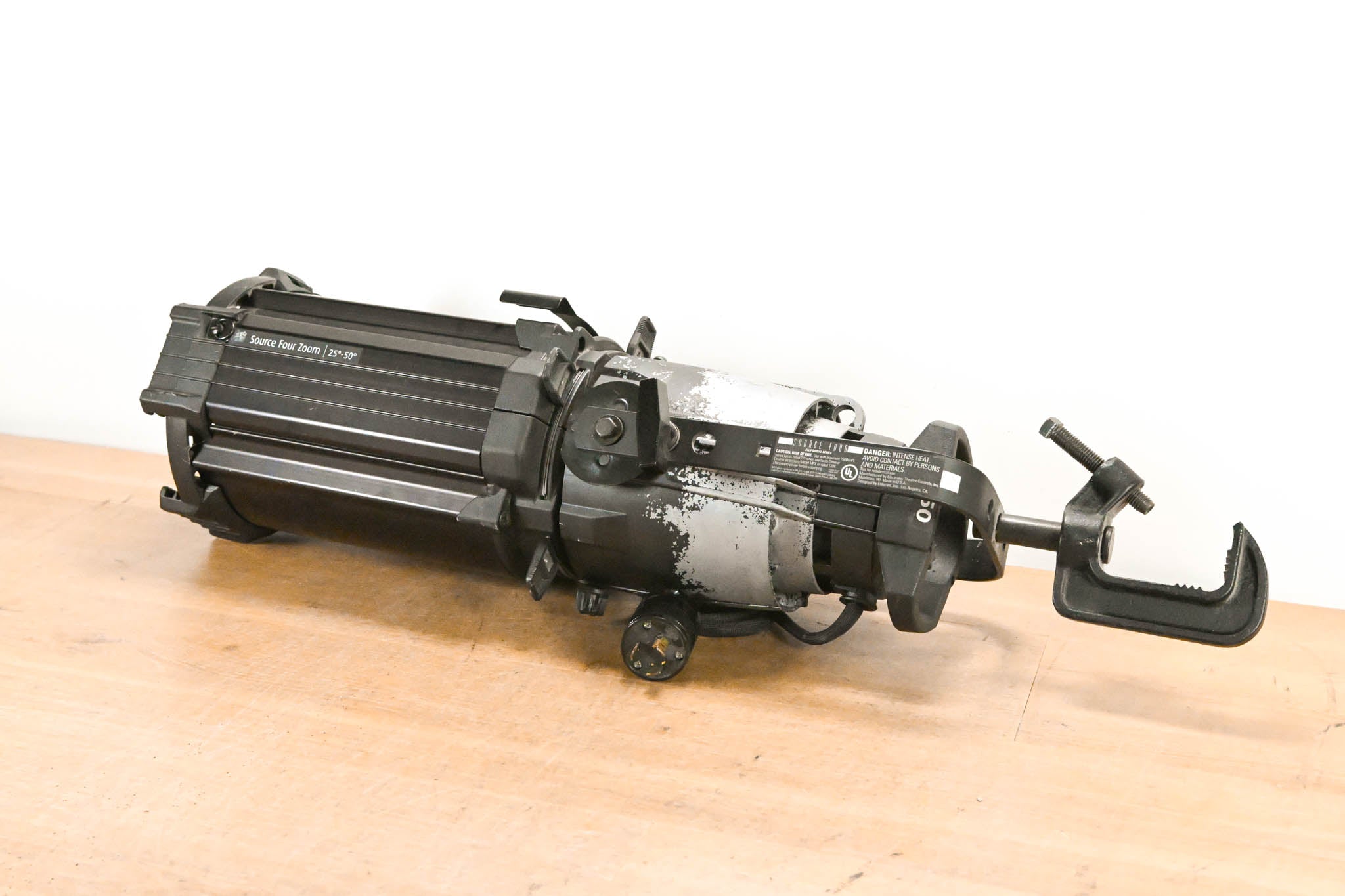 ETC Source Four Zoom 25-50 Degree 750 Ellipsoidal Light